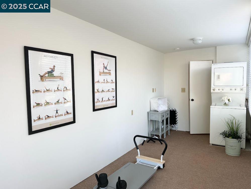 Detail Gallery Image 7 of 12 For 1400 Ptarmigan Dr #2,  Walnut Creek,  CA 94595 - 2 Beds | 2 Baths