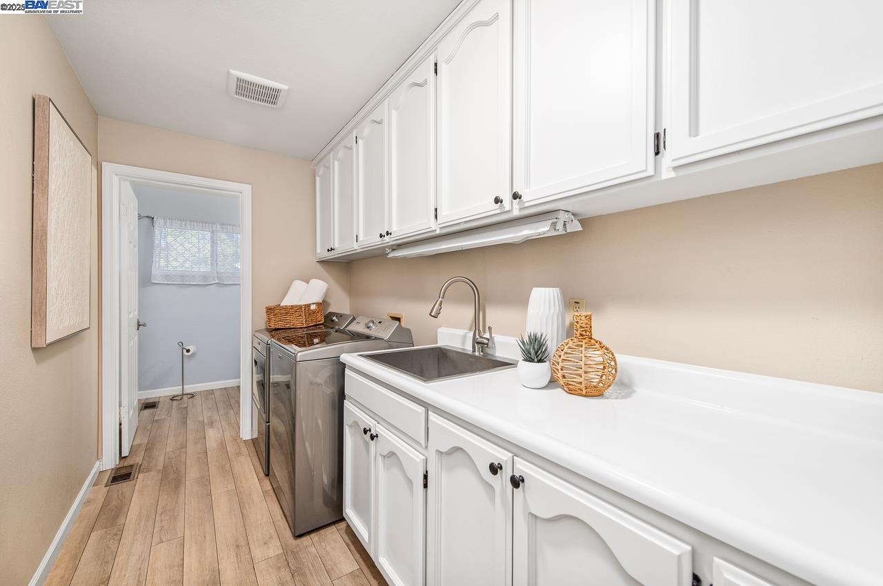 Detail Gallery Image 20 of 60 For 297 Del Valle Ct, Pleasanton,  CA 94566 - 3 Beds | 2/1 Baths