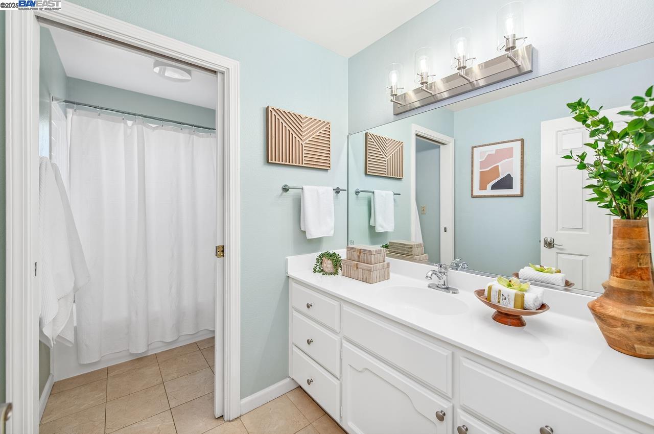 Detail Gallery Image 22 of 59 For 297 Del Valle Ct, Pleasanton,  CA 94566 - 3 Beds | 2/1 Baths