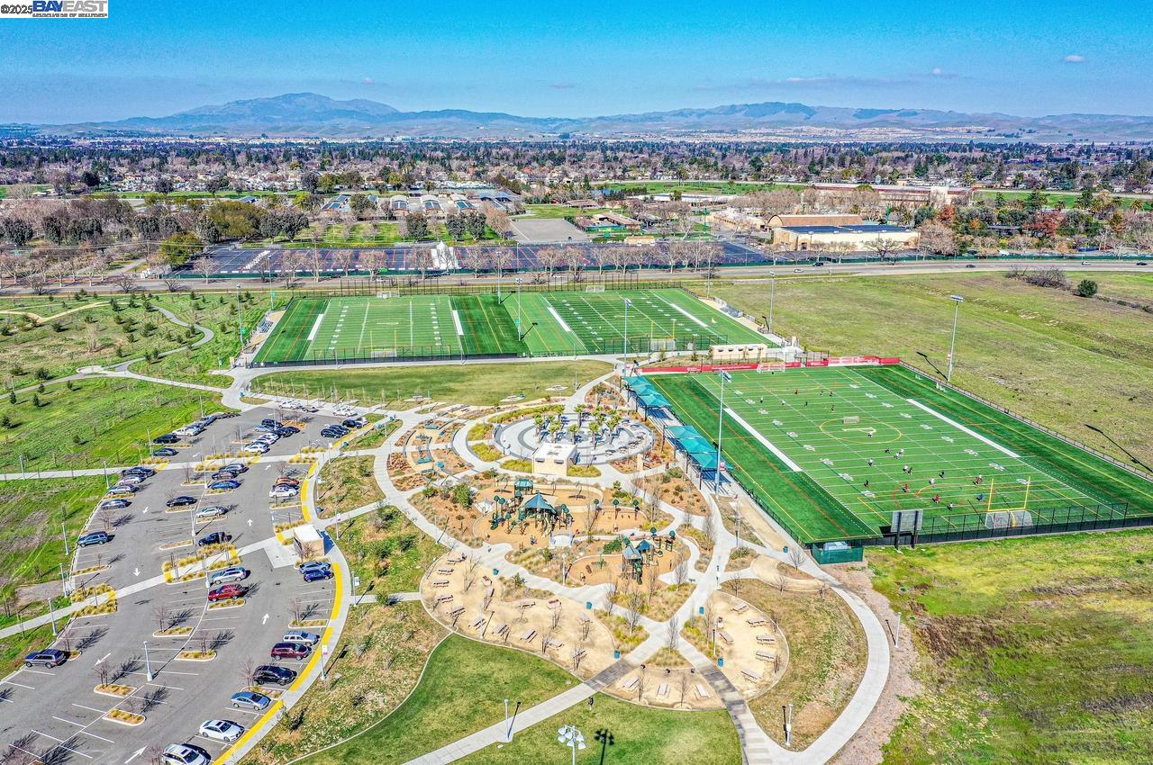 Detail Gallery Image 56 of 60 For 297 Del Valle Ct, Pleasanton,  CA 94566 - 3 Beds | 2/1 Baths