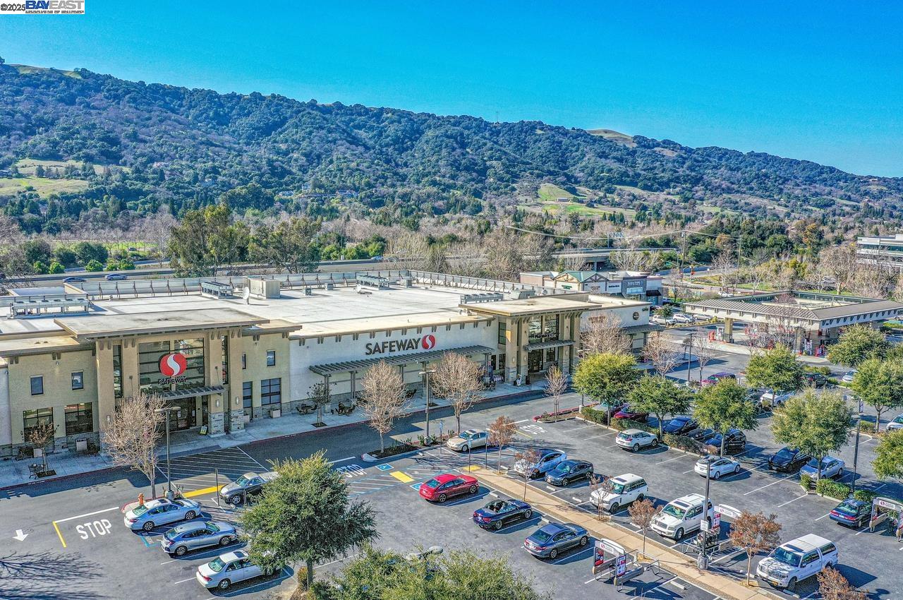 Detail Gallery Image 57 of 60 For 297 Del Valle Ct, Pleasanton,  CA 94566 - 3 Beds | 2/1 Baths