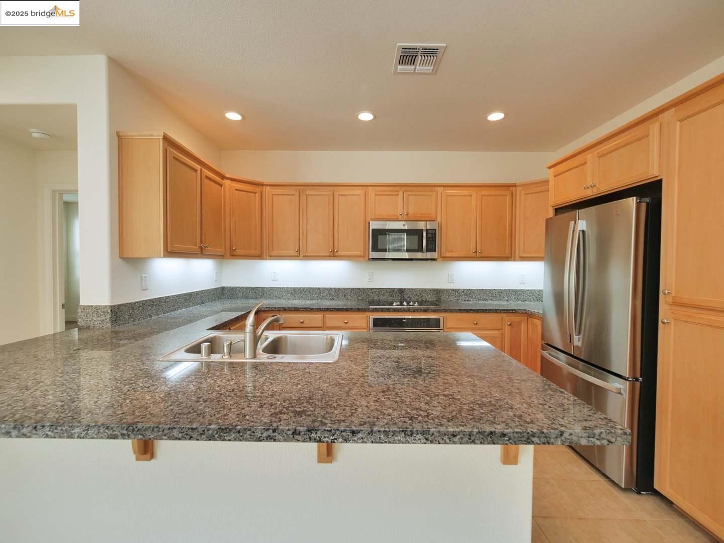 Detail Gallery Image 7 of 52 For 321 Kestrel Way, Rio Vista,  CA 94571 - 2 Beds | 2 Baths