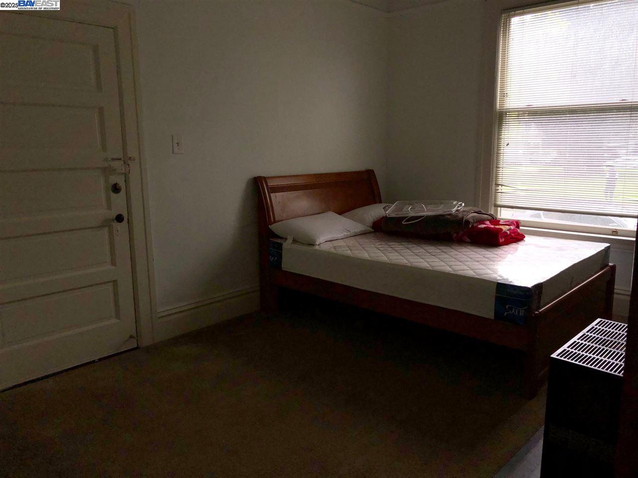 Detail Gallery Image 10 of 11 For 1173 Park Ave a,  Alameda,  CA 94501 - 1 Beds | 1 Baths