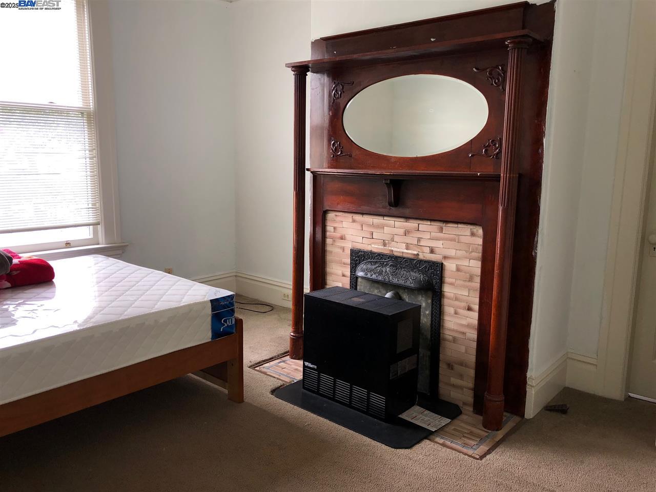 Detail Gallery Image 9 of 11 For 1173 Park Ave a,  Alameda,  CA 94501 - 1 Beds | 1 Baths