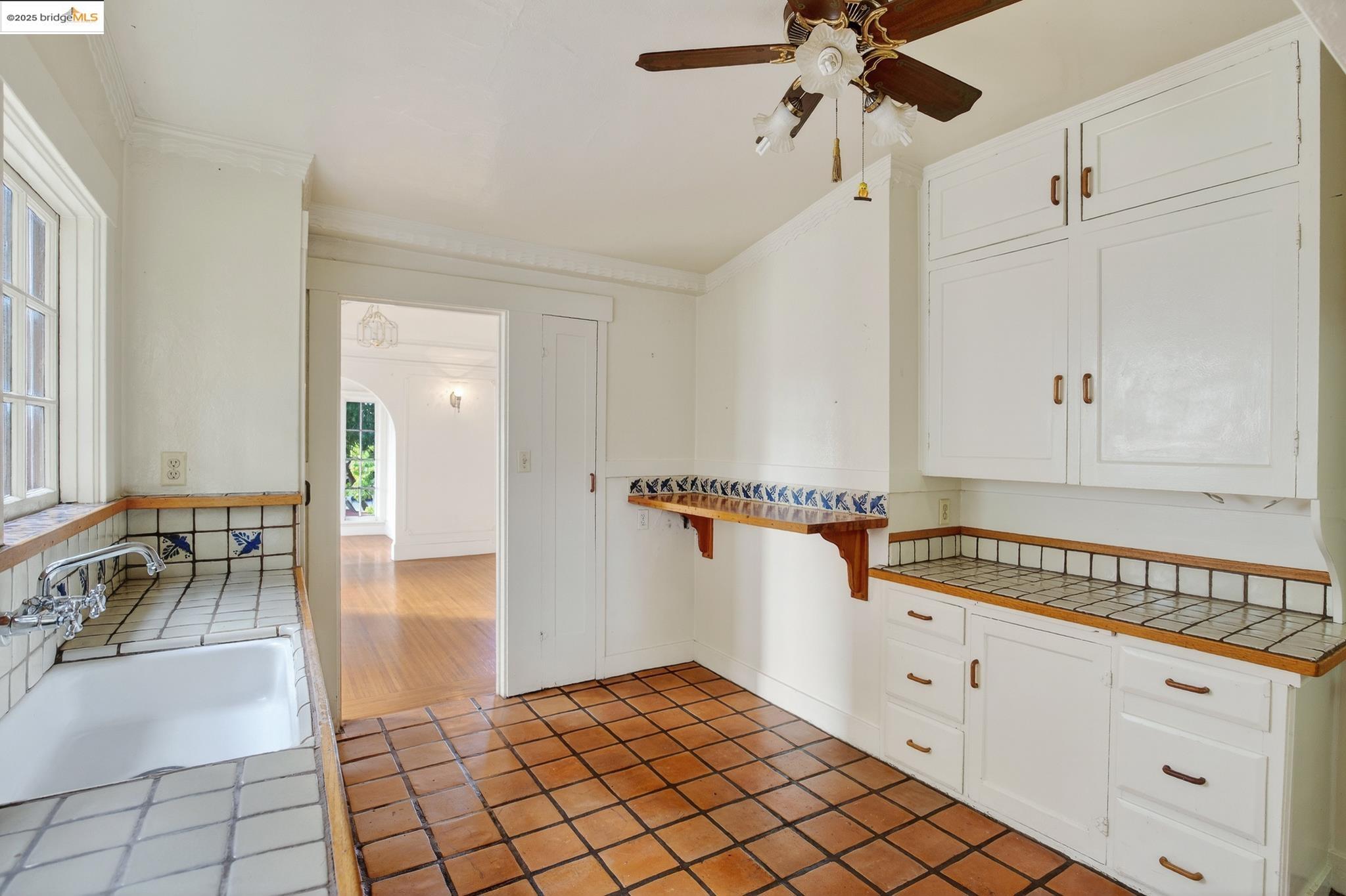 Detail Gallery Image 18 of 47 For 3710 Wisconsin St, Oakland,  CA 94619 - 2 Beds | 2 Baths