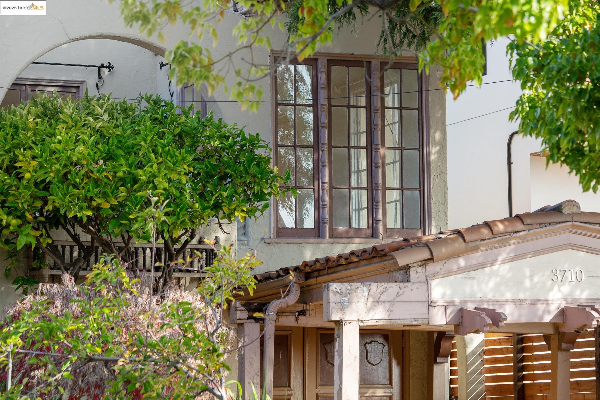 Detail Gallery Image 42 of 47 For 3710 Wisconsin St, Oakland,  CA 94619 - 2 Beds | 2 Baths