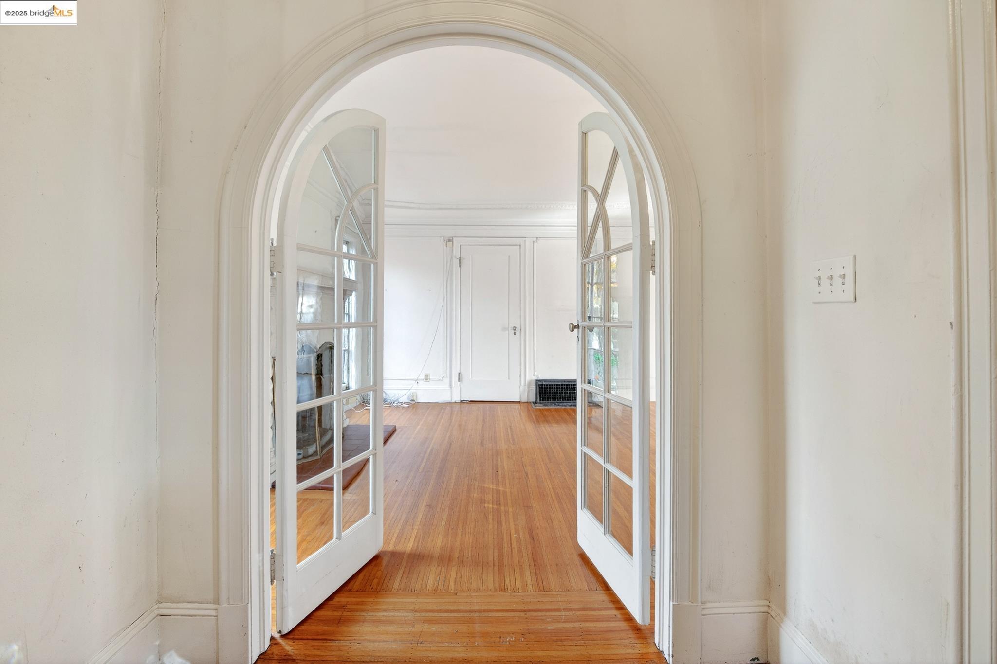 Detail Gallery Image 7 of 47 For 3710 Wisconsin St, Oakland,  CA 94619 - 2 Beds | 2 Baths