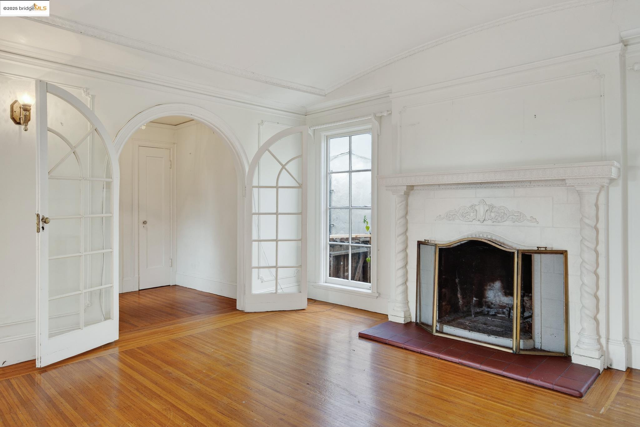 Detail Gallery Image 10 of 47 For 3710 Wisconsin St, Oakland,  CA 94619 - 2 Beds | 2 Baths