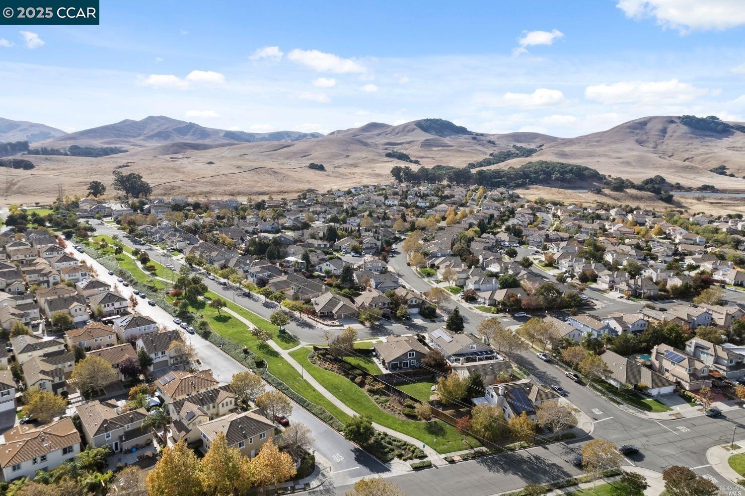 Detail Gallery Image 37 of 42 For 732 Antiquity Dr, Fairfield,  CA 94534 - 5 Beds | 3/1 Baths