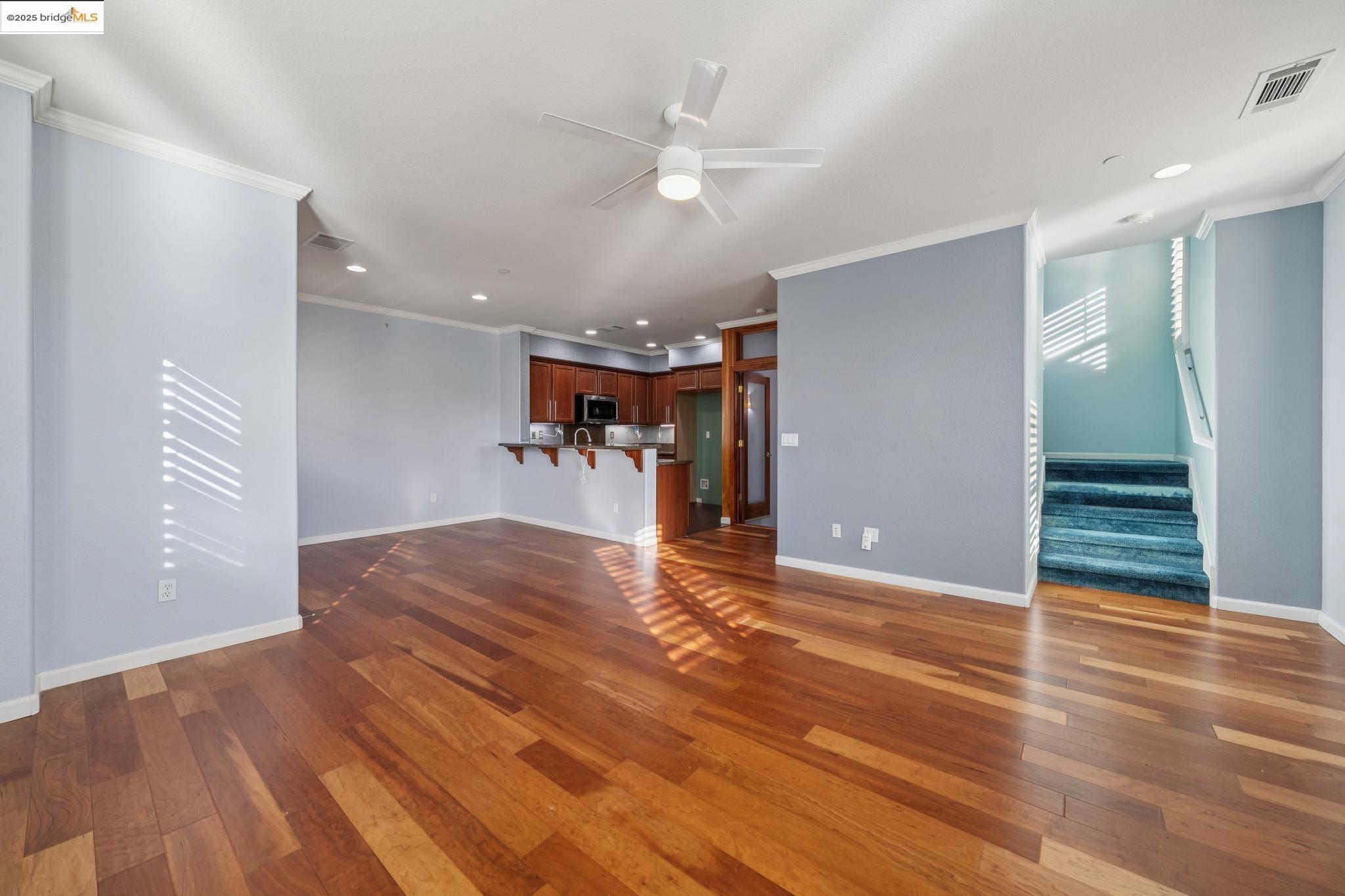 Detail Gallery Image 23 of 45 For 3401 Jetty Dr, Richmond,  CA 94804 - 2 Beds | 2/1 Baths