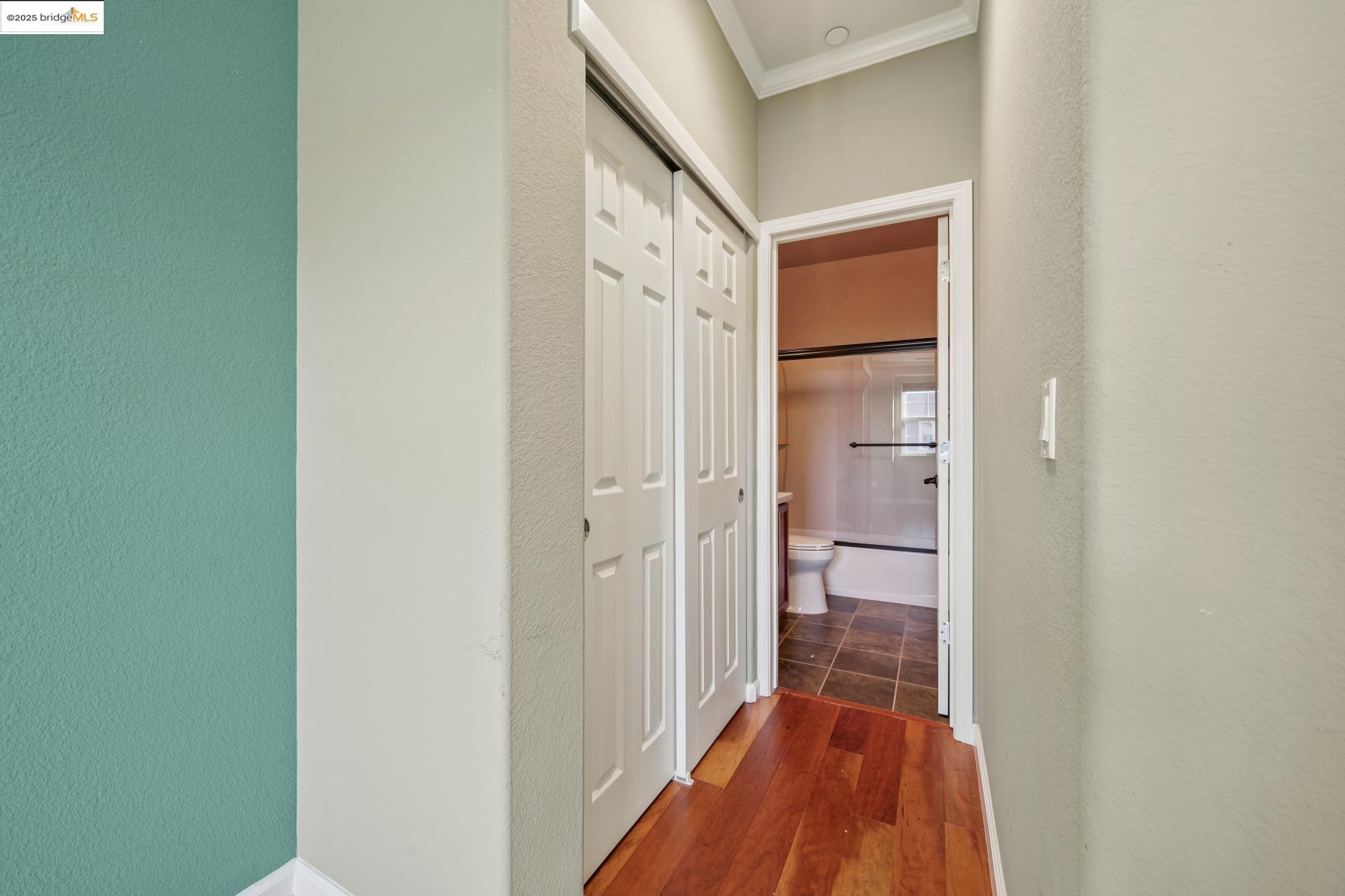 Detail Gallery Image 31 of 45 For 3401 Jetty Dr, Richmond,  CA 94804 - 2 Beds | 2/1 Baths