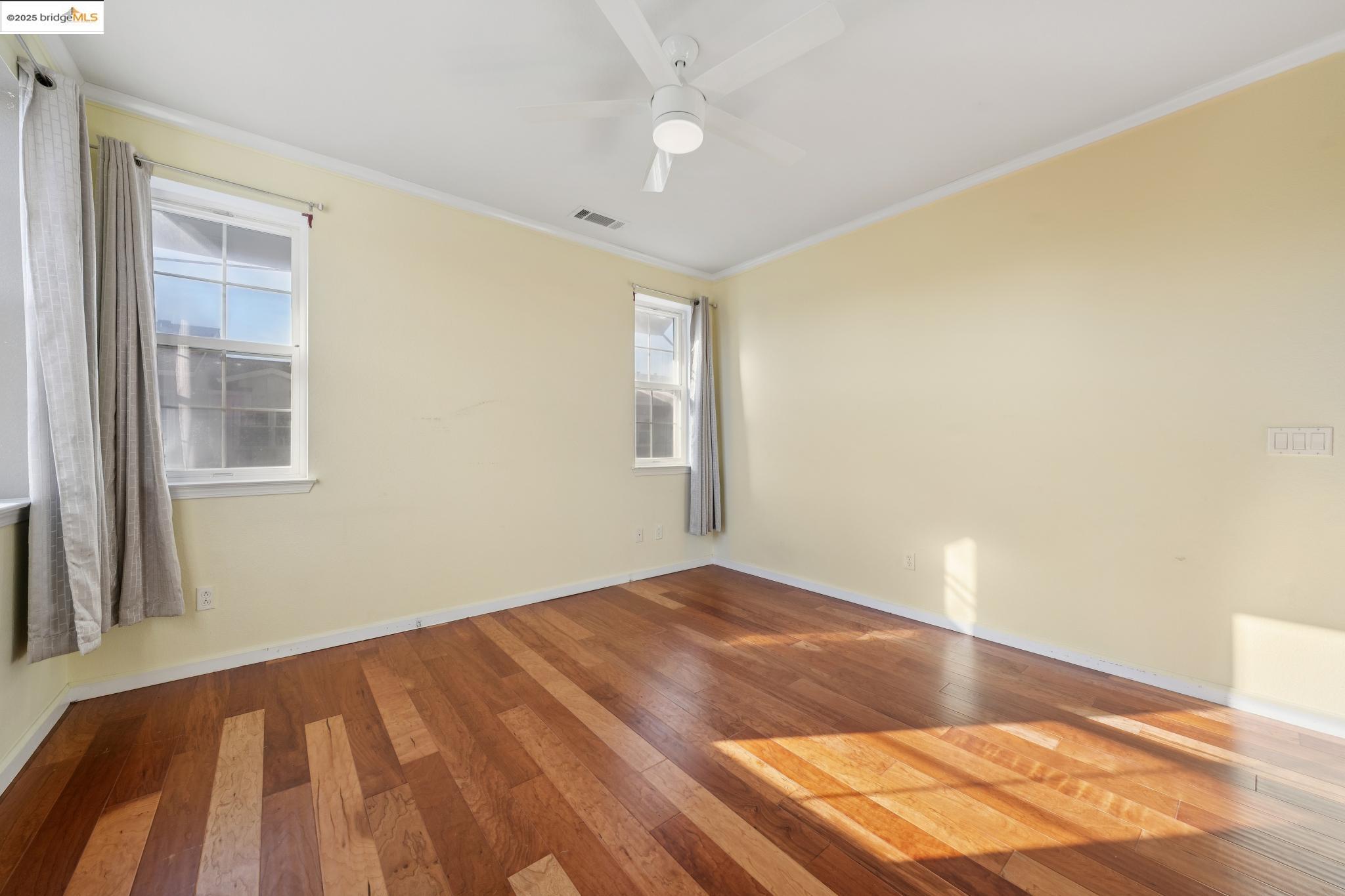 Detail Gallery Image 38 of 45 For 3401 Jetty Dr, Richmond,  CA 94804 - 2 Beds | 2/1 Baths