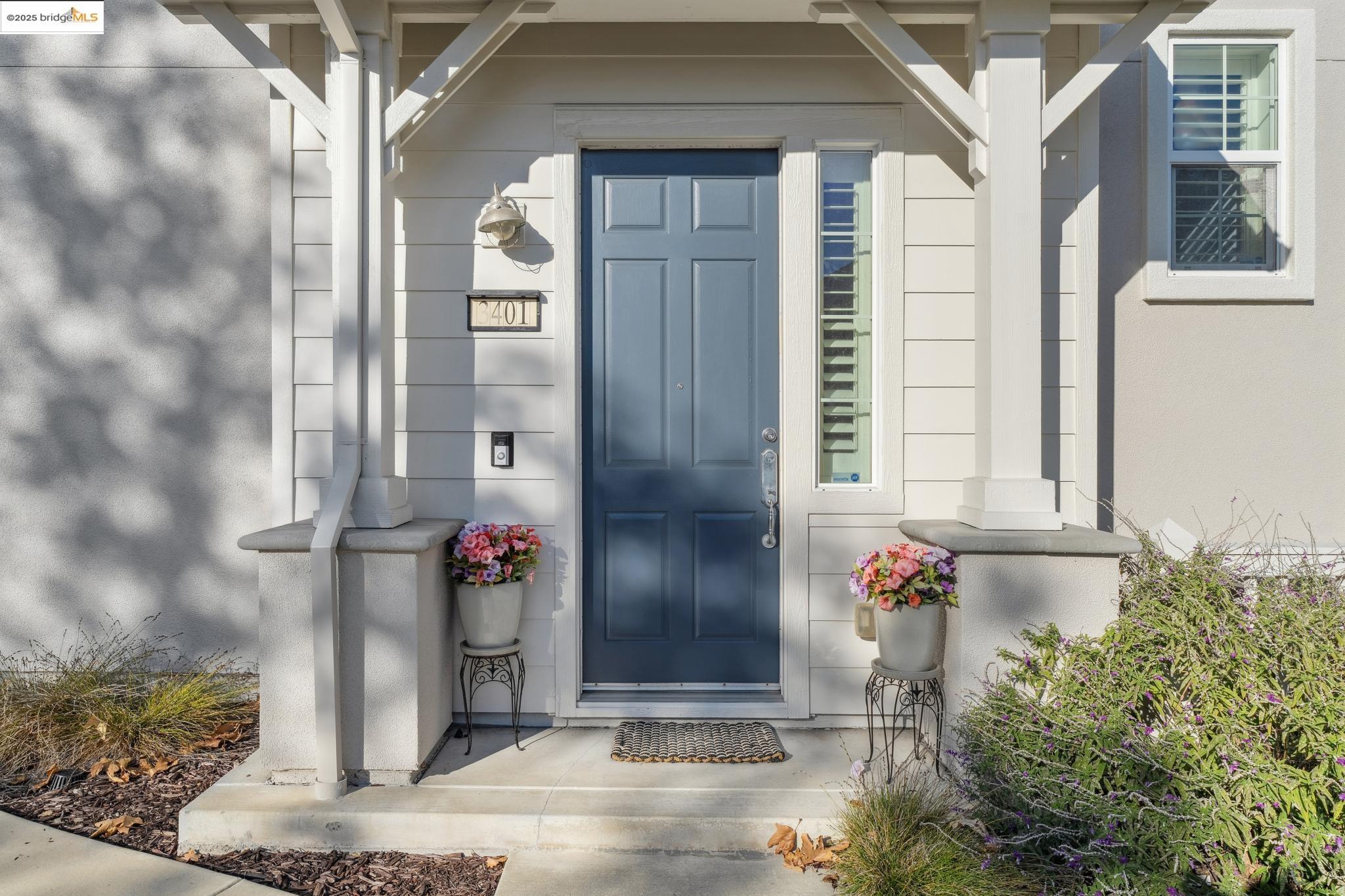 Detail Gallery Image 8 of 45 For 3401 Jetty Dr, Richmond,  CA 94804 - 2 Beds | 2/1 Baths