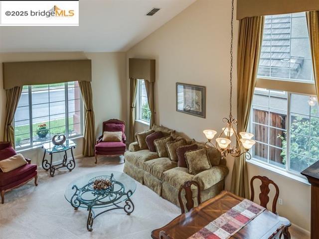 Detail Gallery Image 3 of 20 For 5348 Gold Creek Cir, Discovery Bay,  CA 94505 - 4 Beds | 3/1 Baths