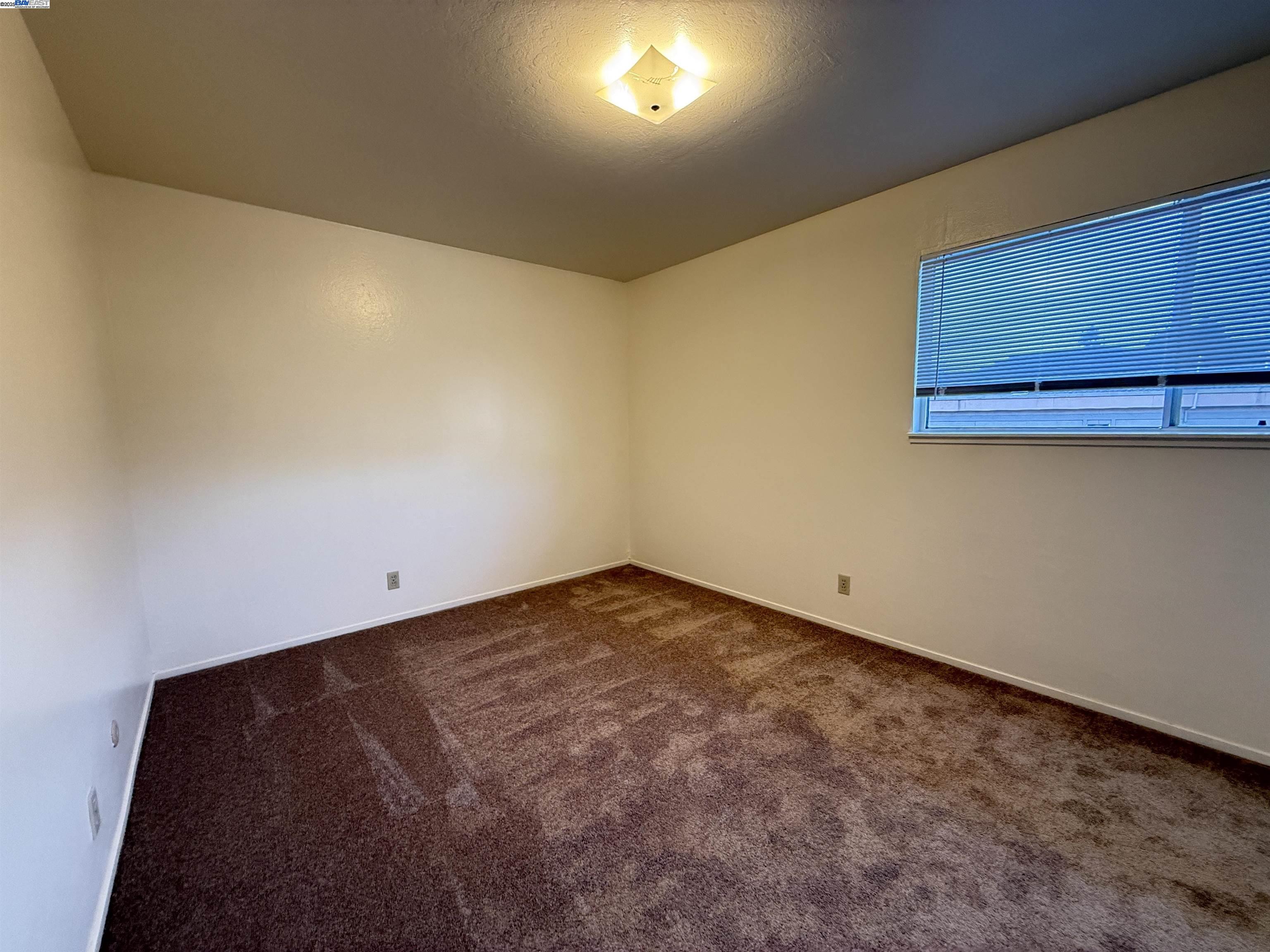 Detail Gallery Image 7 of 11 For 821 Coburn Ct #C,  San Leandro,  CA 94578 - 2 Beds | 1 Baths
