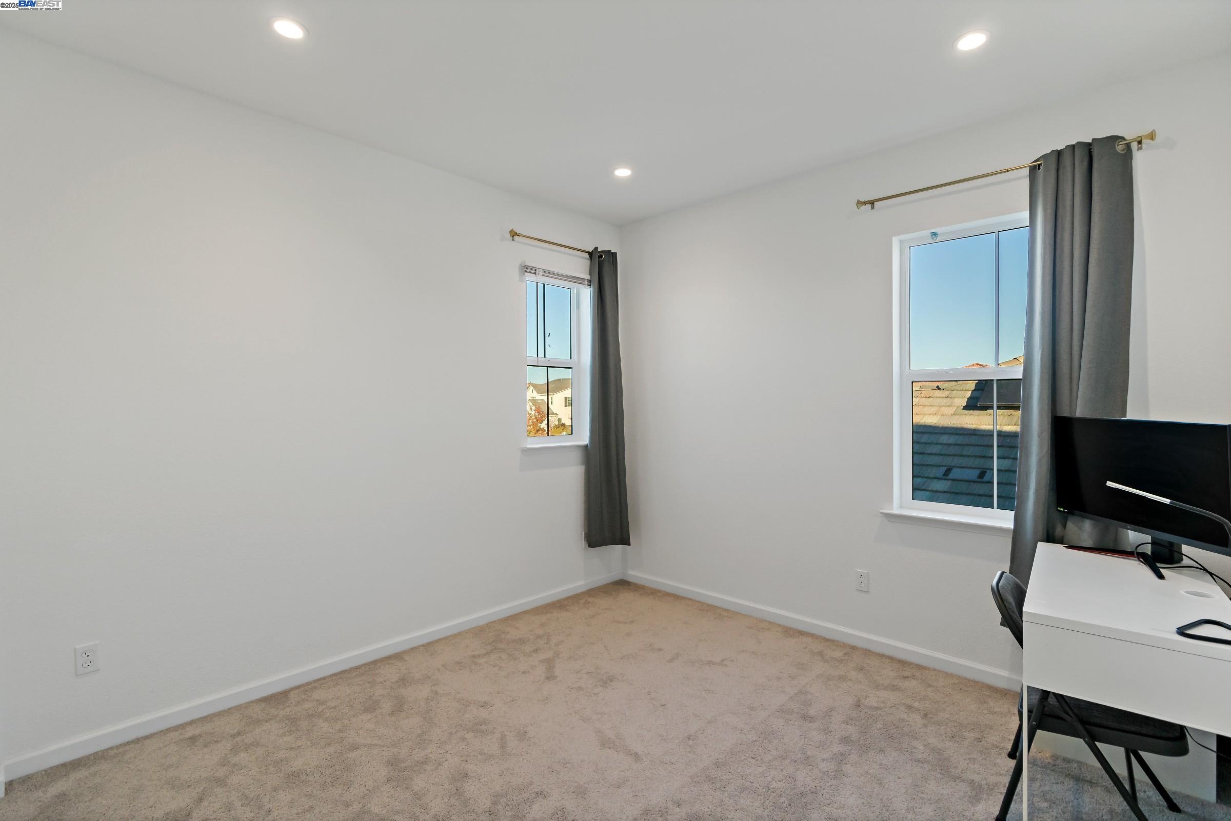 Detail Gallery Image 42 of 59 For 717 Delaney, Oakley,  CA 94561 - 5 Beds | 3/1 Baths