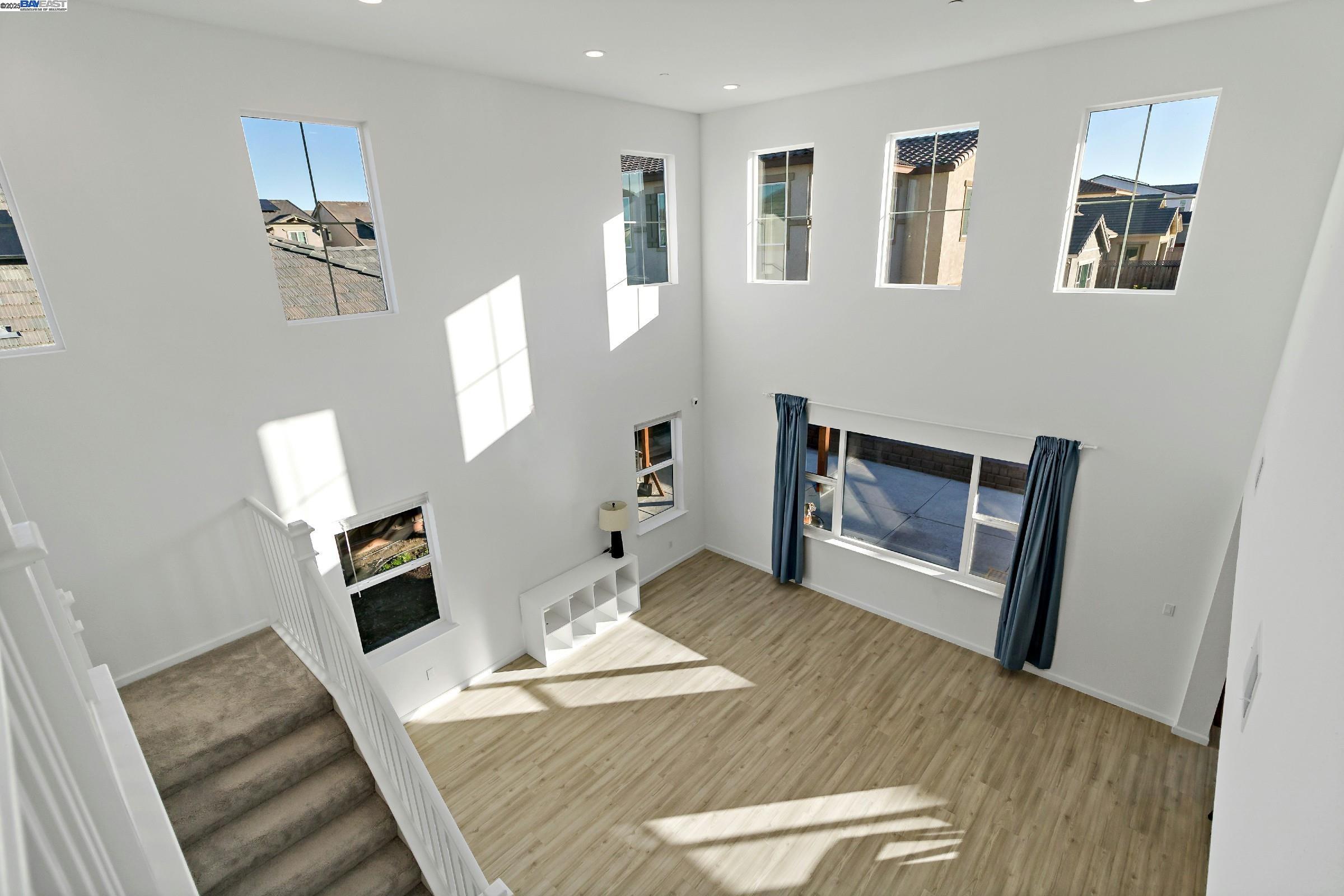 Detail Gallery Image 6 of 59 For 717 Delaney, Oakley,  CA 94561 - 5 Beds | 3/1 Baths