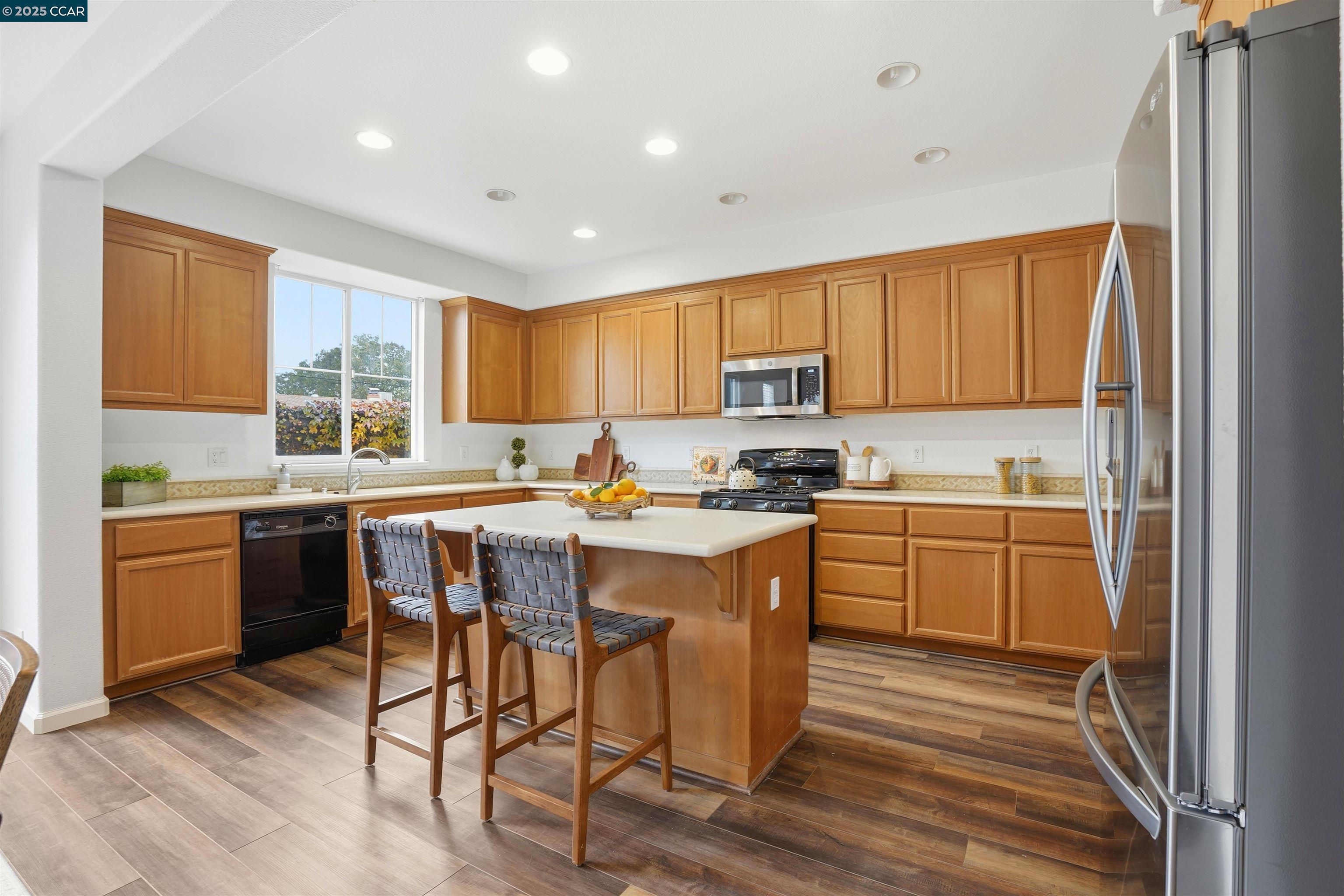 Detail Gallery Image 11 of 31 For 1312 Tapestry, Concord,  CA 94620 - 4 Beds | 2/1 Baths