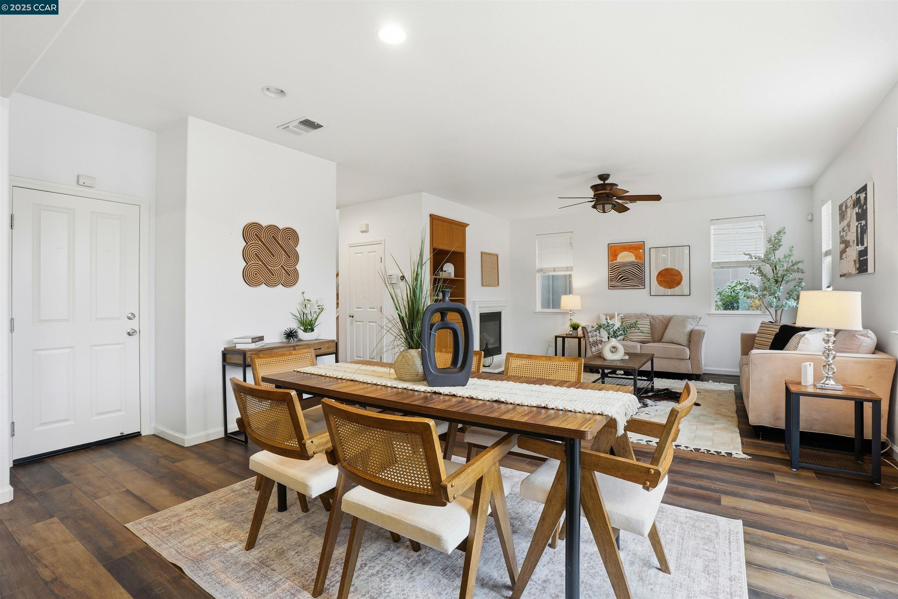 Detail Gallery Image 12 of 31 For 1312 Tapestry, Concord,  CA 94620 - 4 Beds | 2/1 Baths