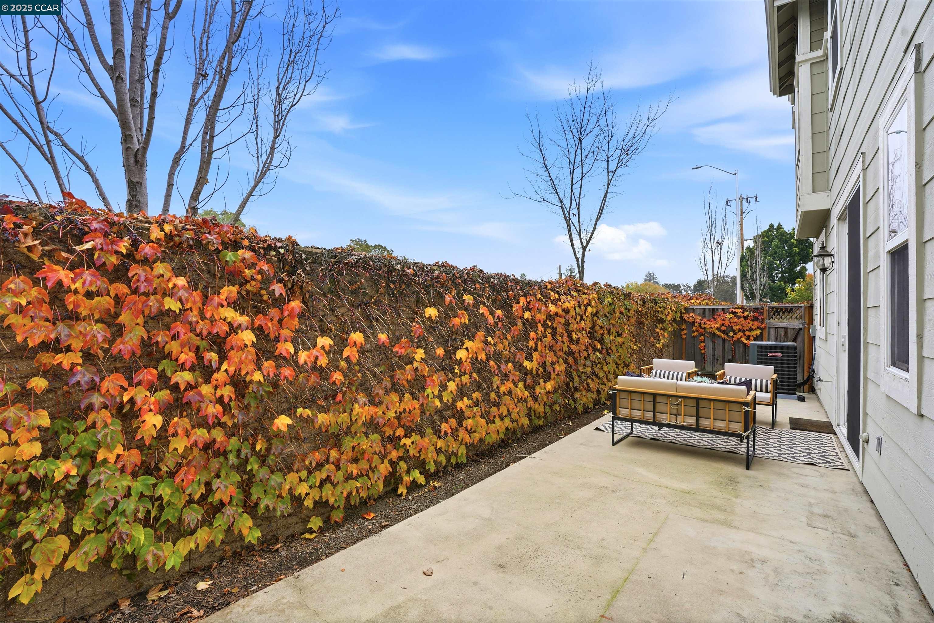 Detail Gallery Image 29 of 31 For 1312 Tapestry, Concord,  CA 94620 - 4 Beds | 2/1 Baths