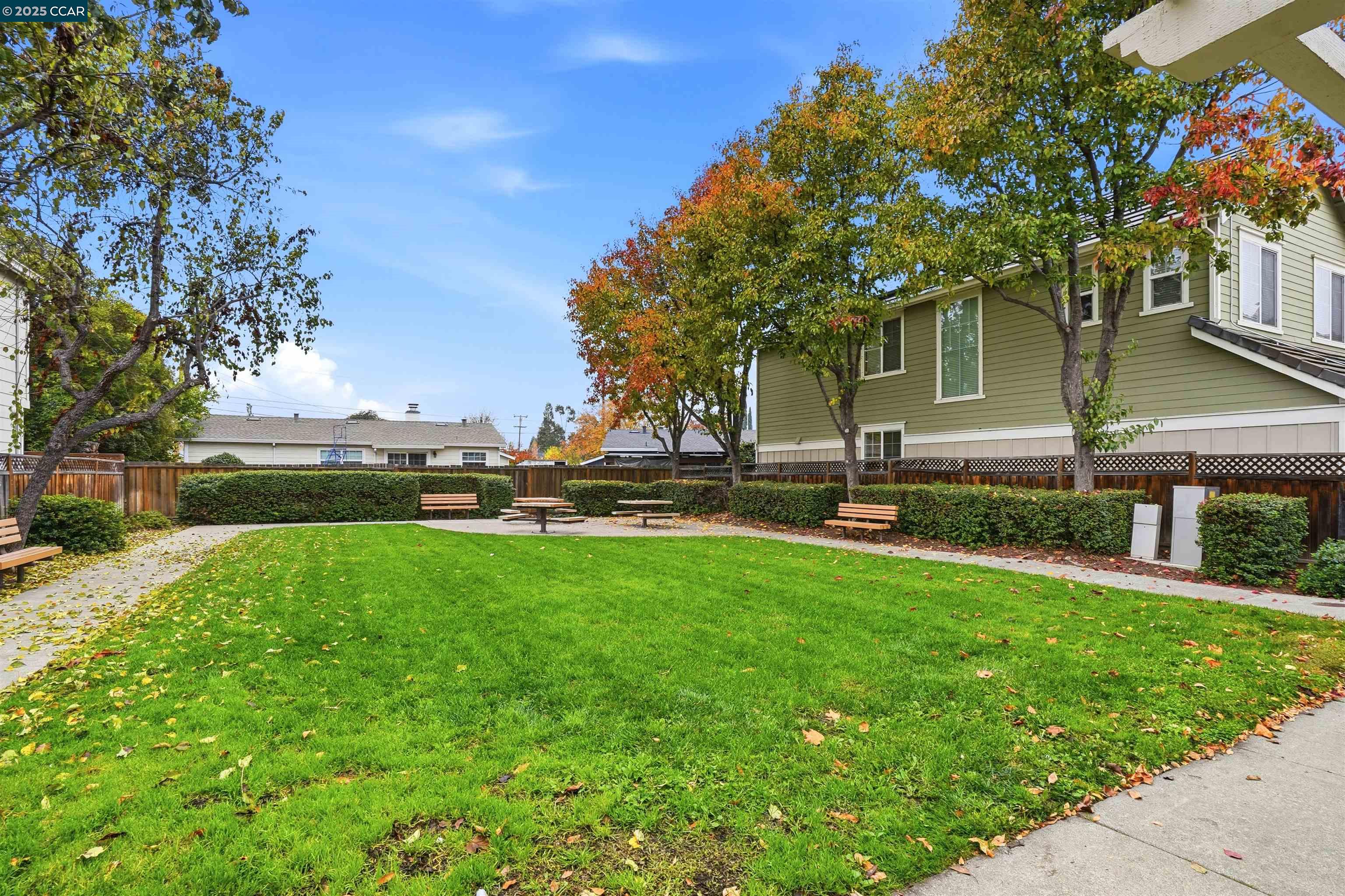 Detail Gallery Image 31 of 31 For 1312 Tapestry, Concord,  CA 94620 - 4 Beds | 2/1 Baths