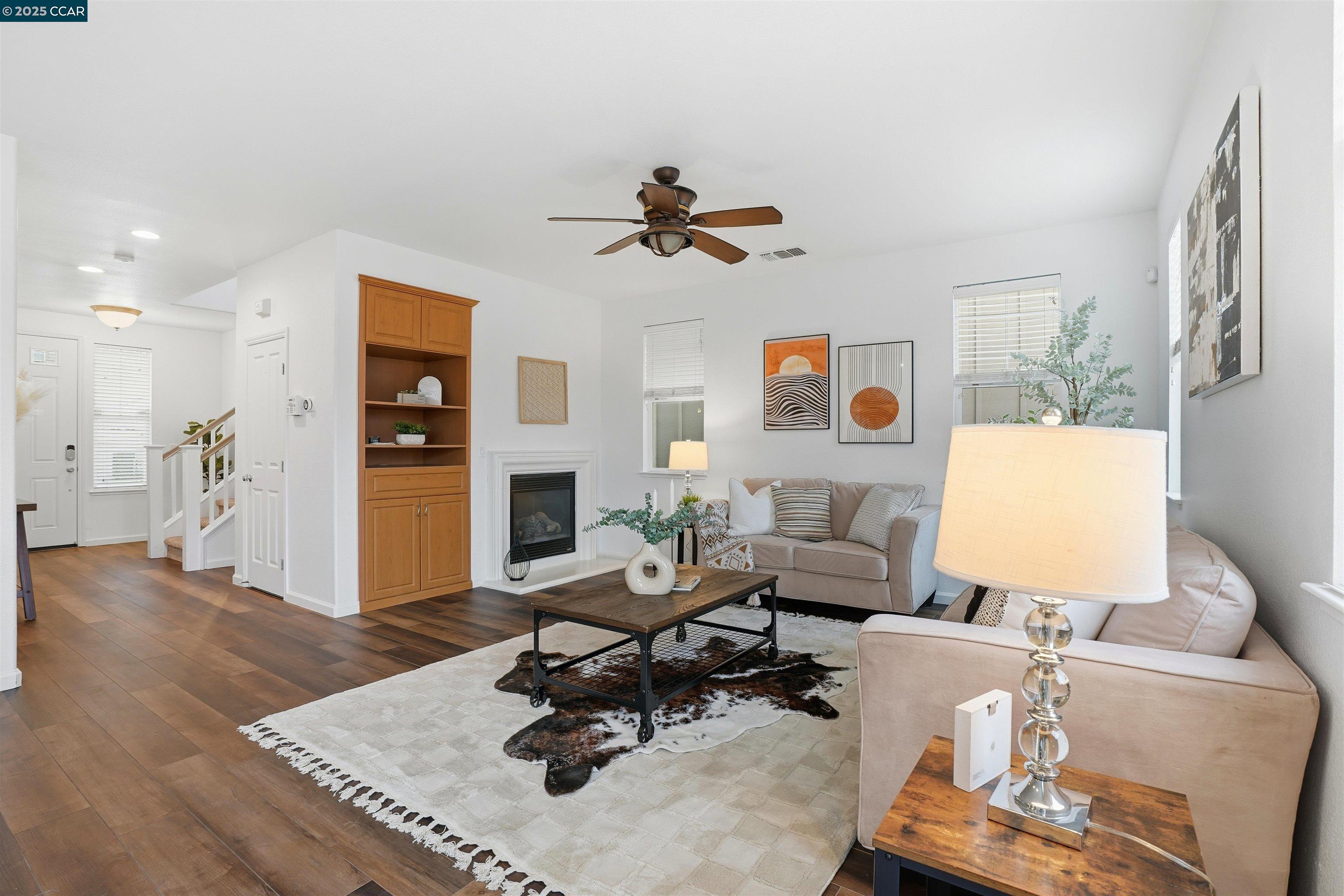 Detail Gallery Image 5 of 31 For 1312 Tapestry, Concord,  CA 94620 - 4 Beds | 2/1 Baths