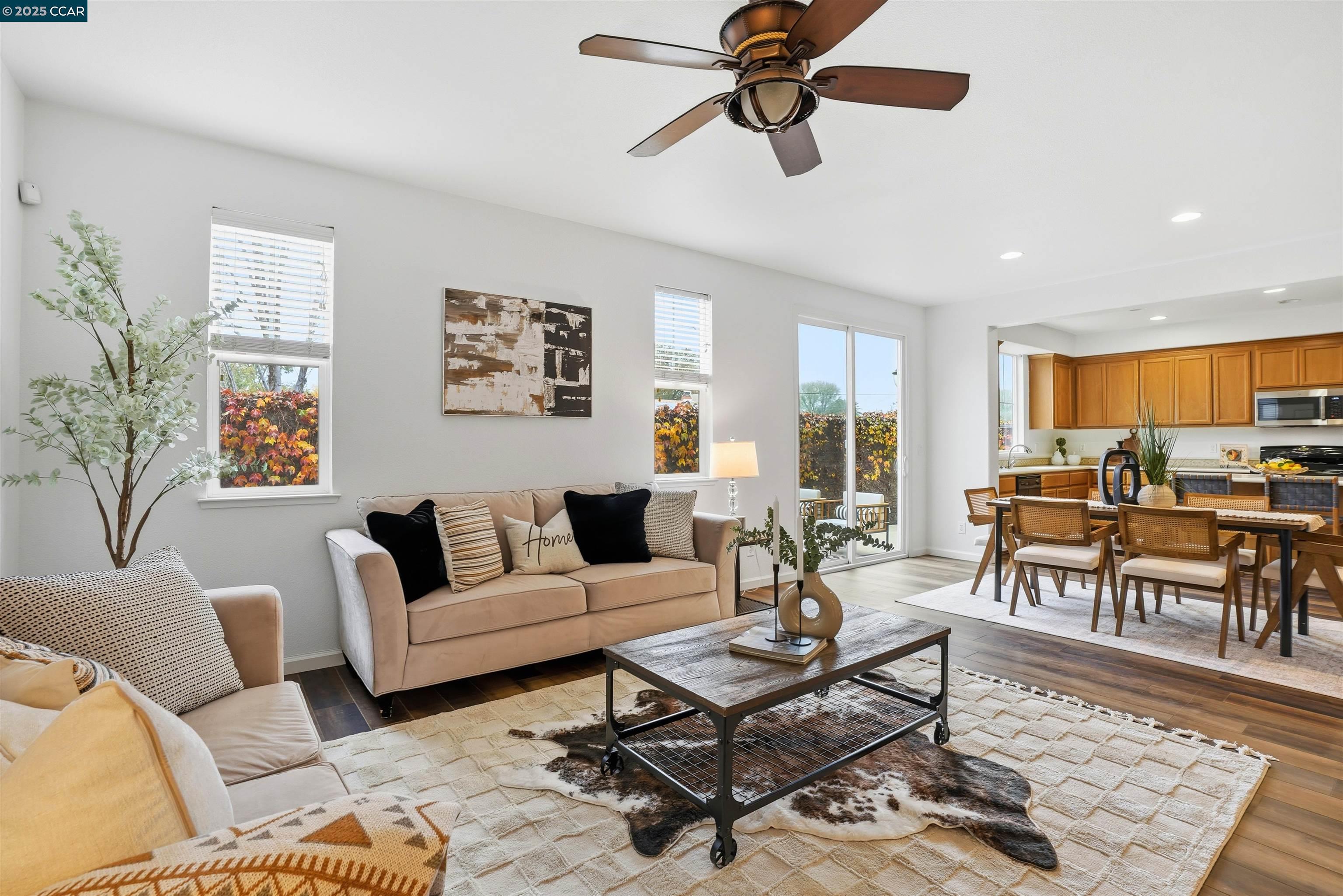 Detail Gallery Image 7 of 31 For 1312 Tapestry, Concord,  CA 94620 - 4 Beds | 2/1 Baths