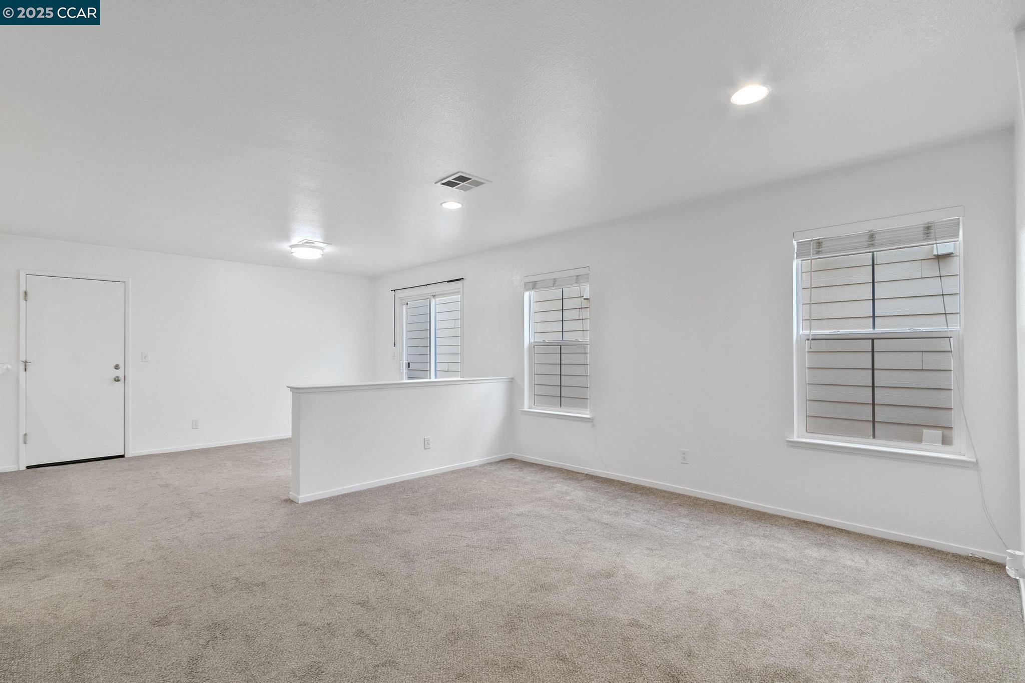 Detail Gallery Image 4 of 30 For 3200 Puffin Cir, Fairfield,  CA 94533 - 4 Beds | 2/1 Baths