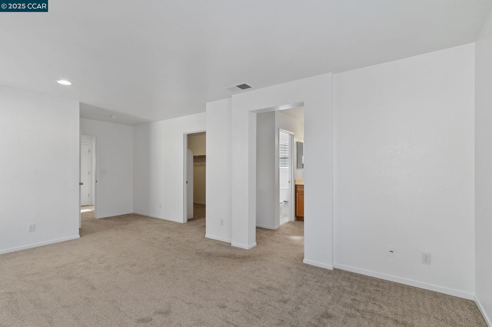 Detail Gallery Image 10 of 30 For 3200 Puffin Cir, Fairfield,  CA 94533 - 4 Beds | 2/1 Baths