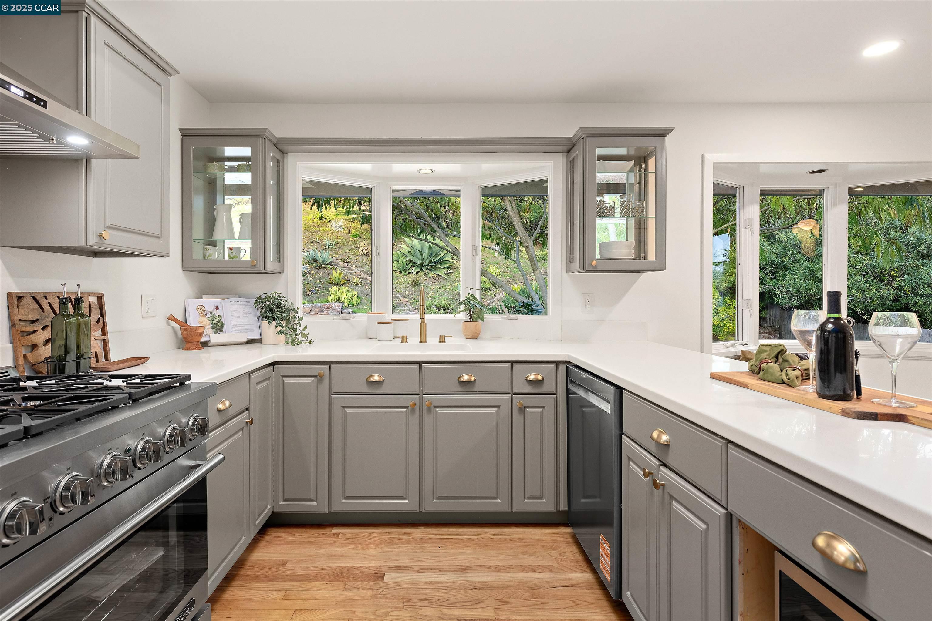 Detail Gallery Image 13 of 49 For 34 Ashbrook Pl, Moraga,  CA 94556 - 4 Beds | 2 Baths