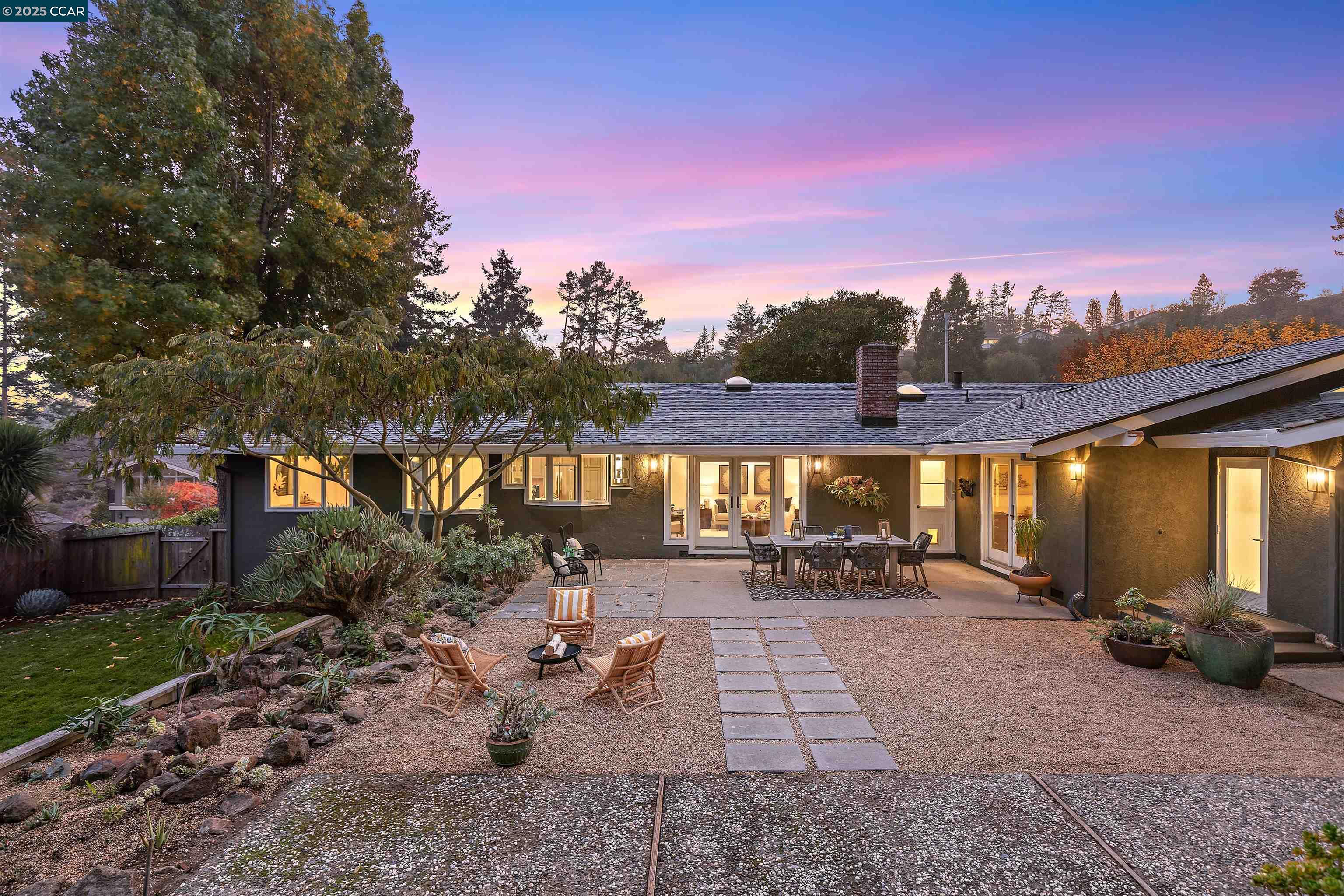 Detail Gallery Image 29 of 49 For 34 Ashbrook Pl, Moraga,  CA 94556 - 4 Beds | 2 Baths