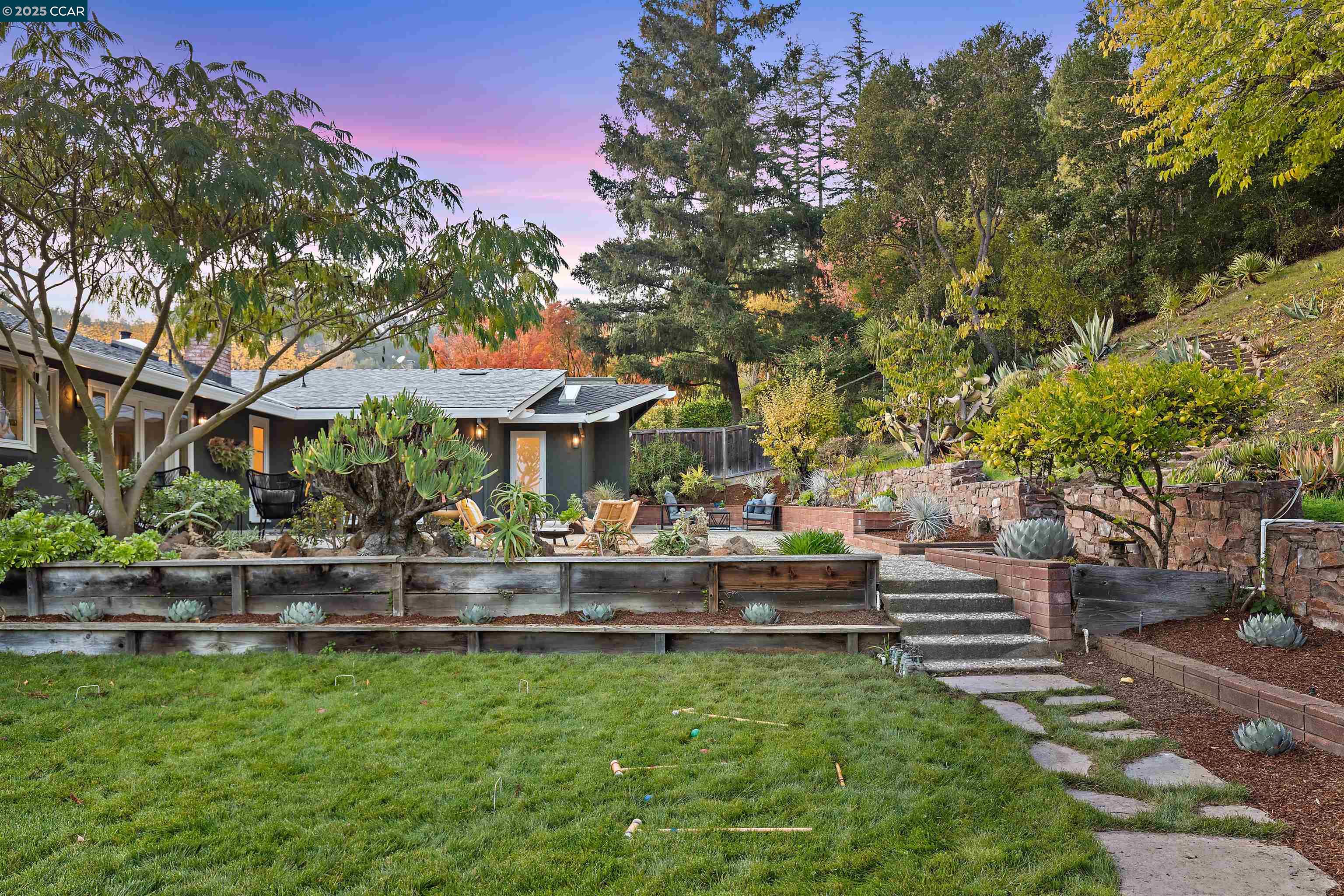 Detail Gallery Image 33 of 49 For 34 Ashbrook Pl, Moraga,  CA 94556 - 4 Beds | 2 Baths