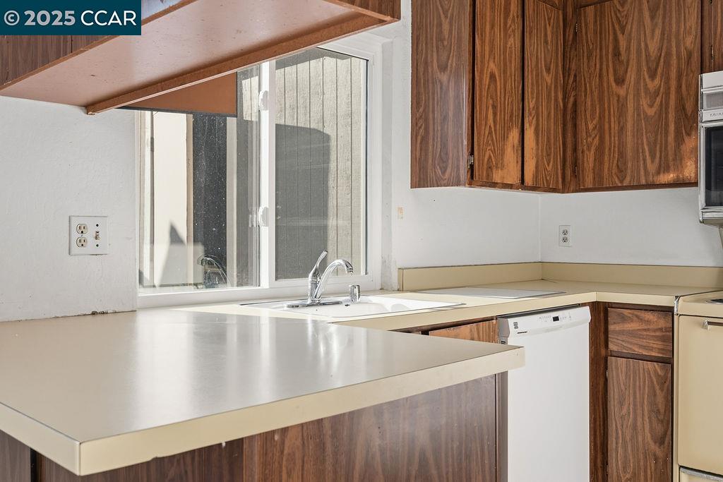 Photo #12: 41118815 Listing: Photo #12