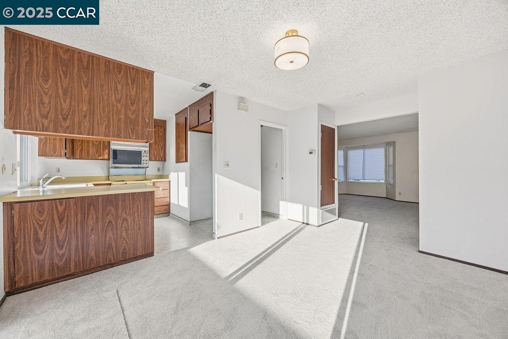 Photo #9: 41118815 Listing: Photo #9