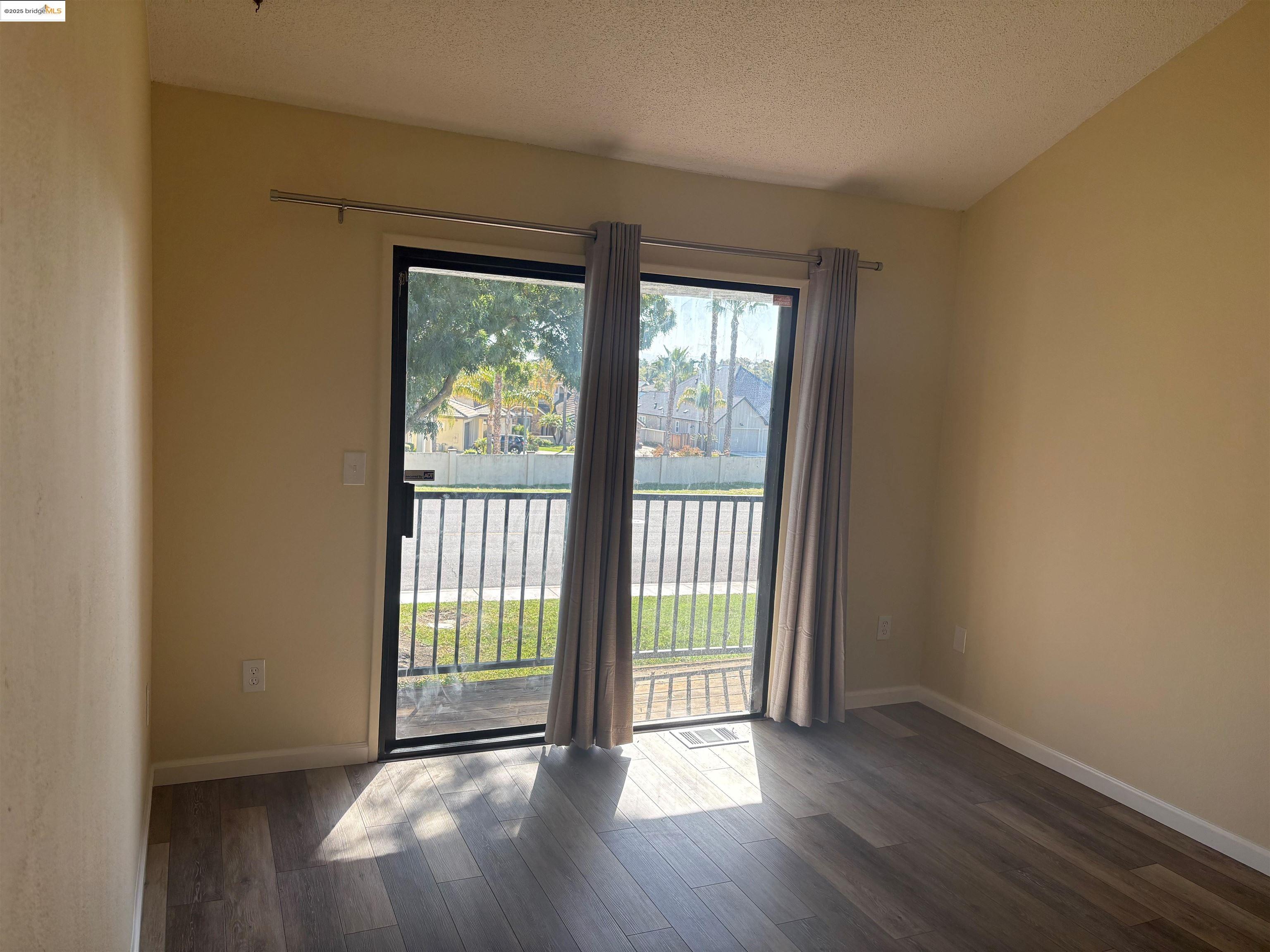 Detail Gallery Image 6 of 15 For 5854 Yawl St, Discovery Bay,  CA 94505 - 2 Beds | 2 Baths