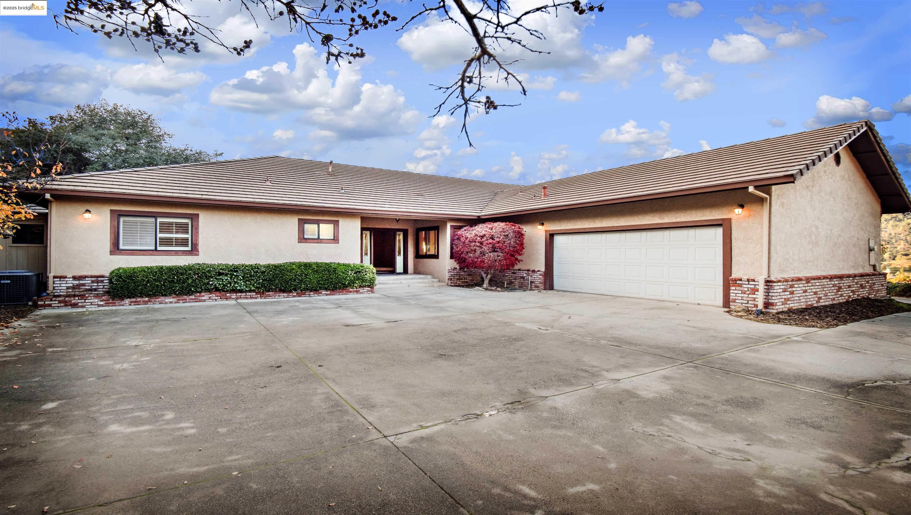 Front Image Thumbnail for EB41118819