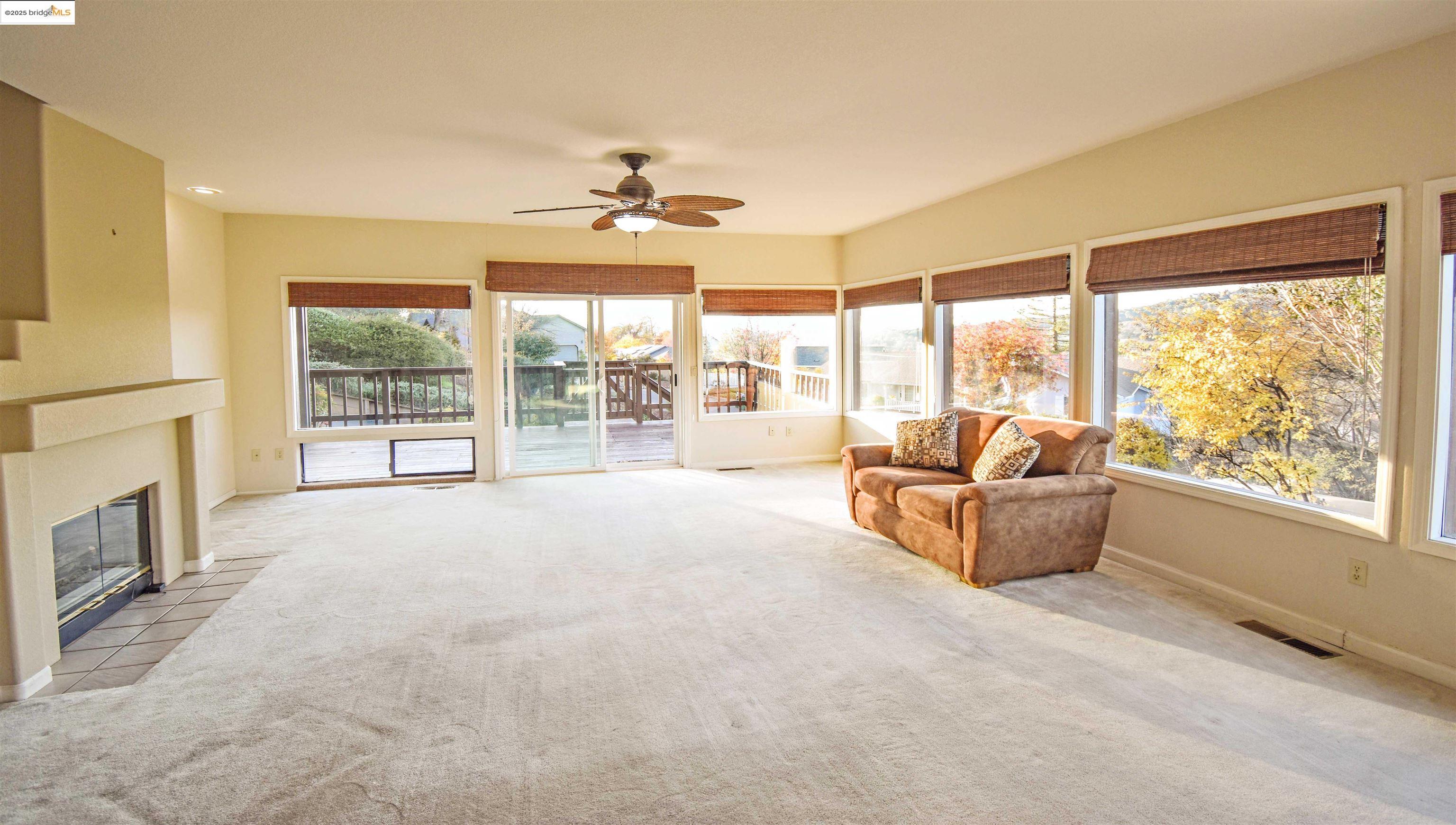 Detail Gallery Image 12 of 52 For 19987 Evelyn Ct, Sonora,  CA 95370 - 3 Beds | 3 Baths