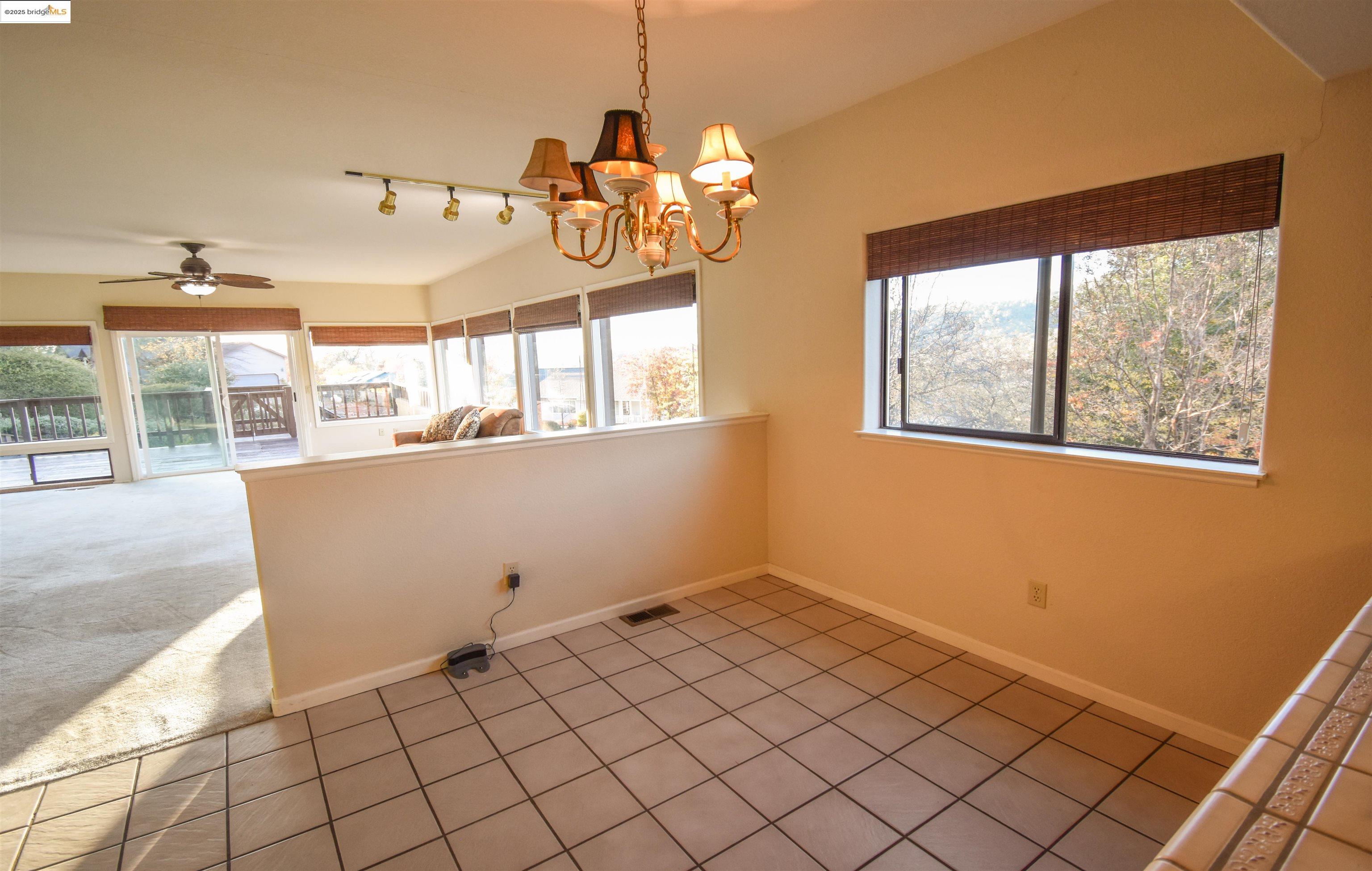 Detail Gallery Image 20 of 52 For 19987 Evelyn Ct, Sonora,  CA 95370 - 3 Beds | 3 Baths