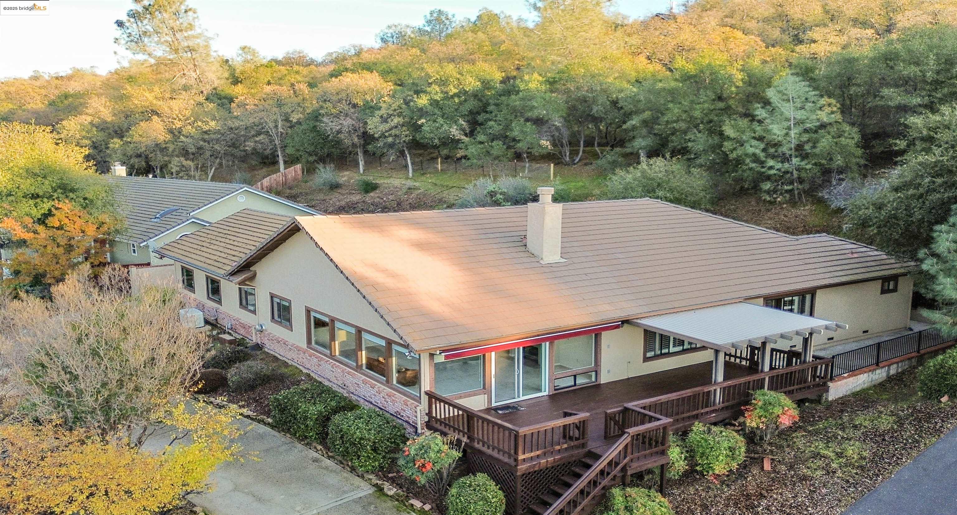 Detail Gallery Image 3 of 52 For 19987 Evelyn Ct, Sonora,  CA 95370 - 3 Beds | 3 Baths