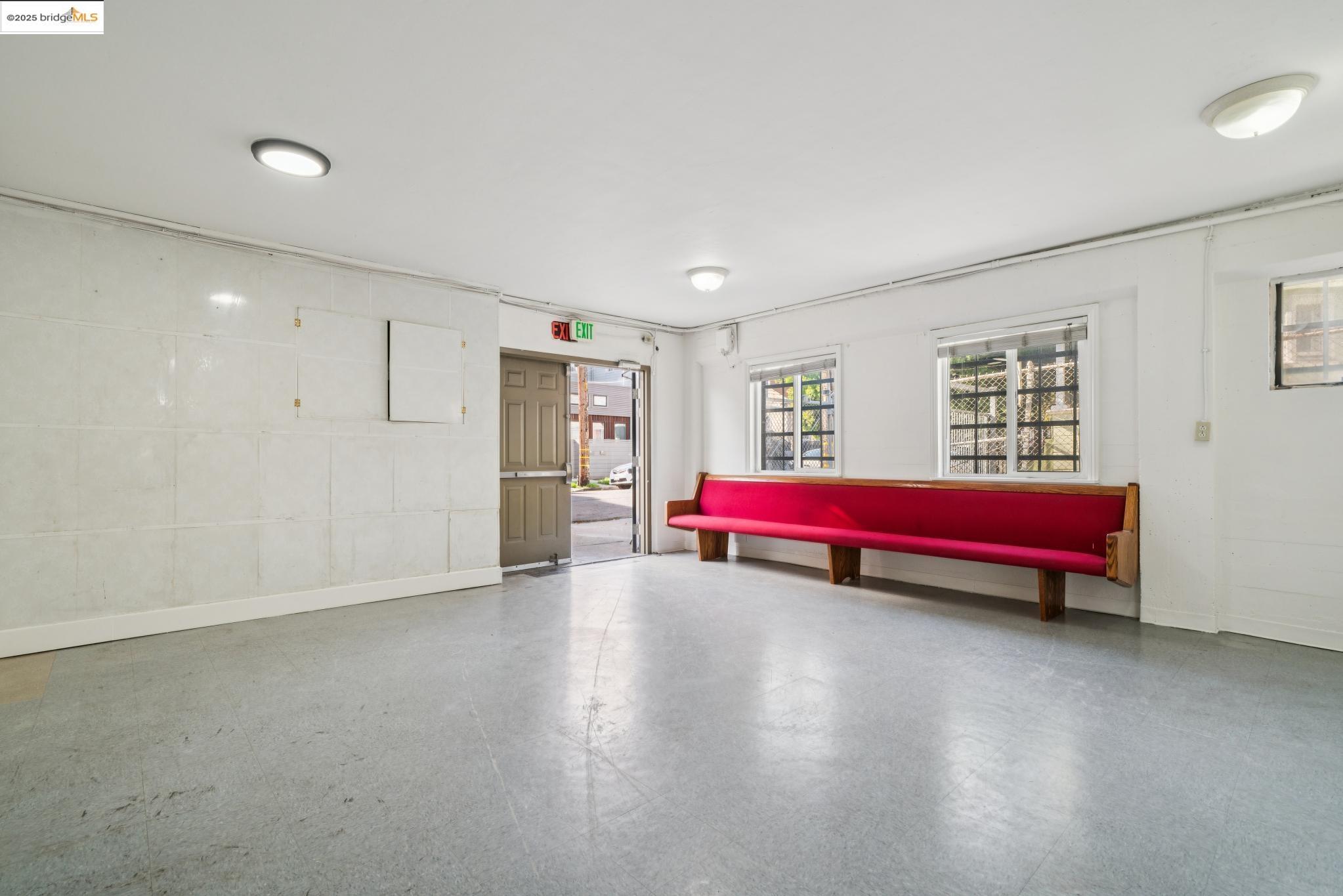 Detail Gallery Image 17 of 60 For 2505 Telegraph Ave, Oakland,  CA 94612 - – Beds | – Baths