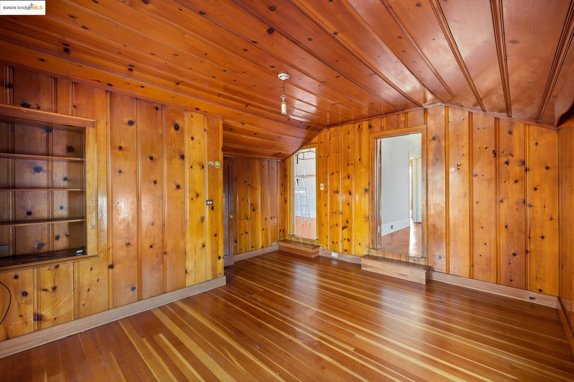 Detail Gallery Image 27 of 52 For 1746 8th St, Oakland,  CA 94607 - 3 Beds | 1/1 Baths