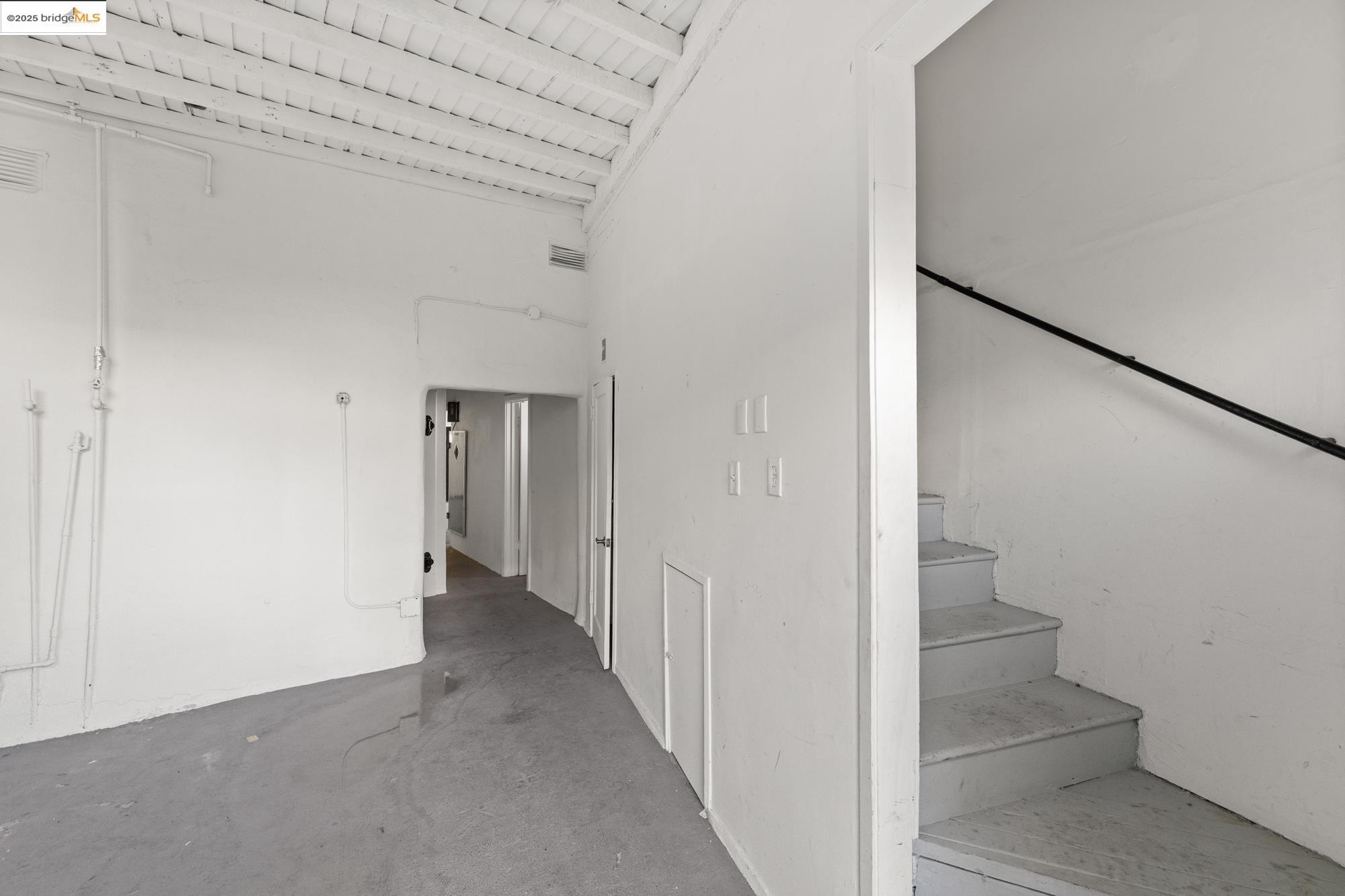 Detail Gallery Image 39 of 52 For 1746 8th St, Oakland,  CA 94607 - 3 Beds | 1/1 Baths