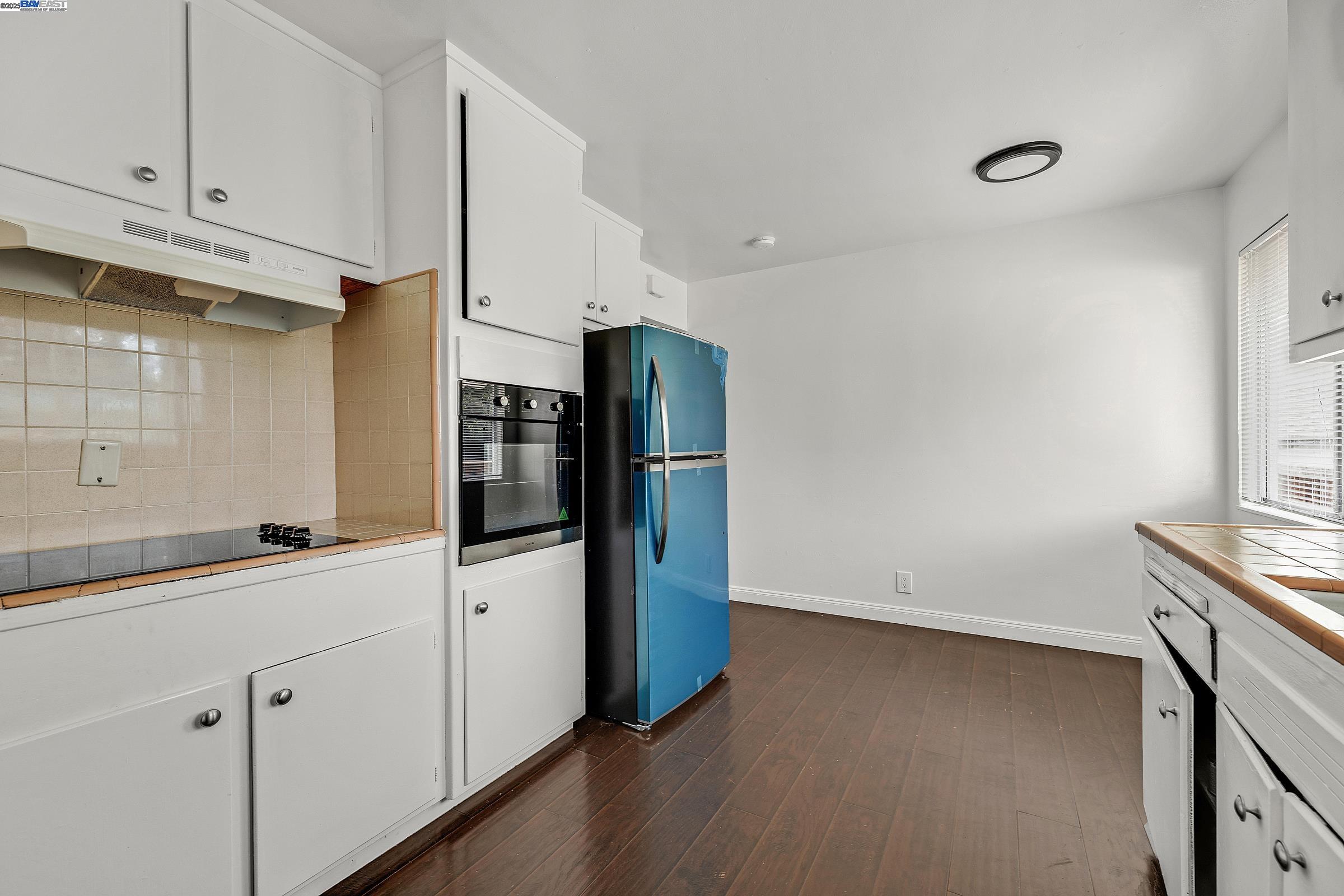 Detail Gallery Image 19 of 31 For 3328 66th Ave, Oakland,  CA 94605 - – Beds | – Baths