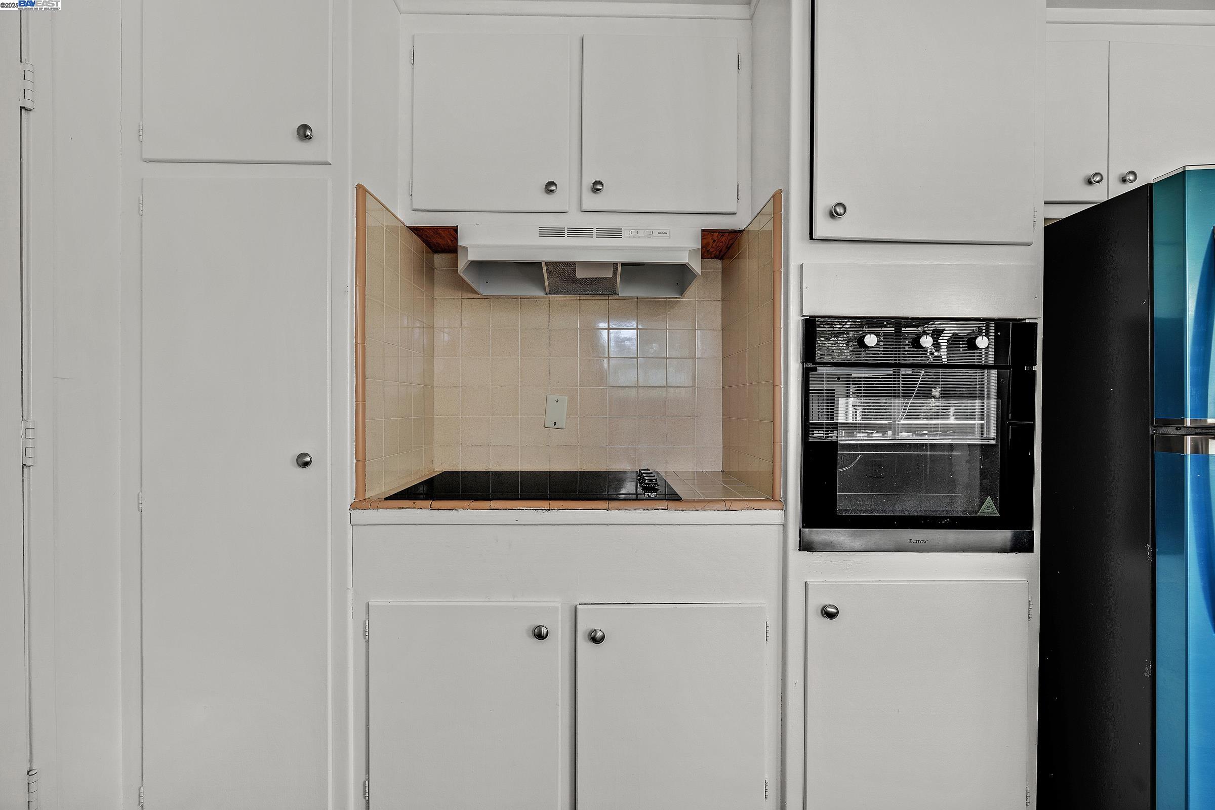 Detail Gallery Image 20 of 31 For 3328 66th Ave, Oakland,  CA 94605 - – Beds | – Baths