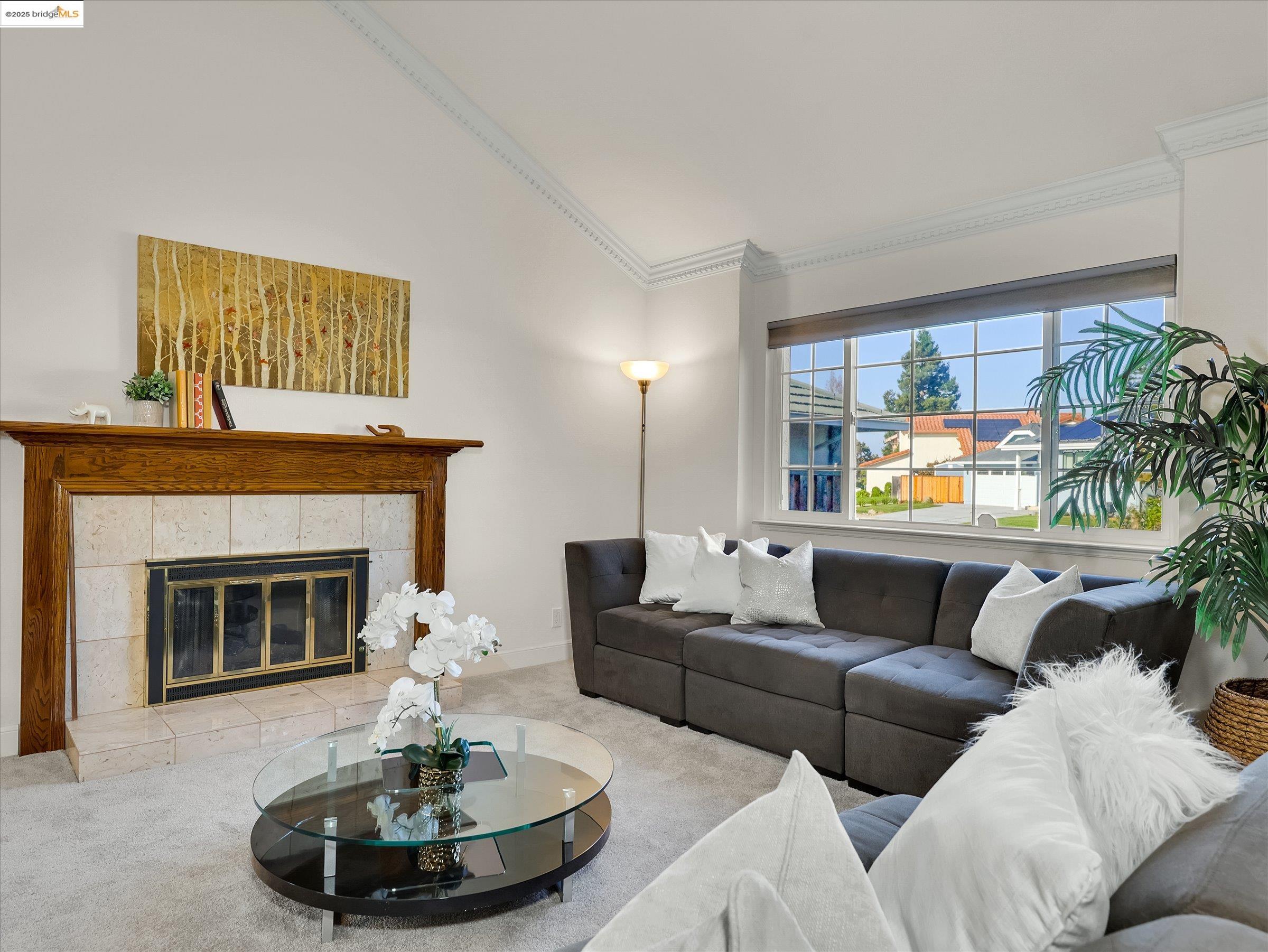 Detail Gallery Image 7 of 36 For 224 Woodbridge Cir, San Mateo,  CA 94403 - 3 Beds | 2 Baths