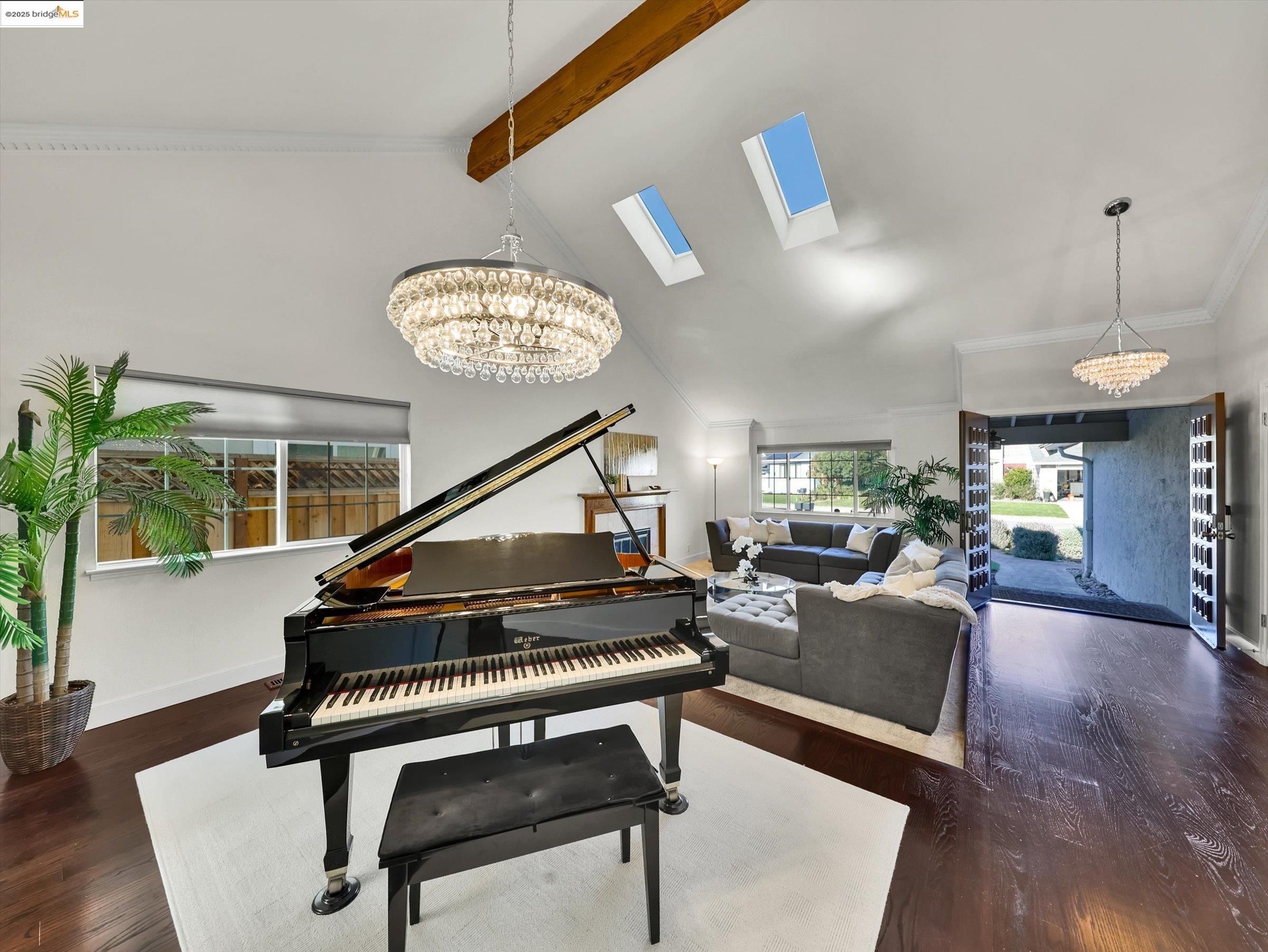 Detail Gallery Image 9 of 36 For 224 Woodbridge Cir, San Mateo,  CA 94403 - 3 Beds | 2 Baths