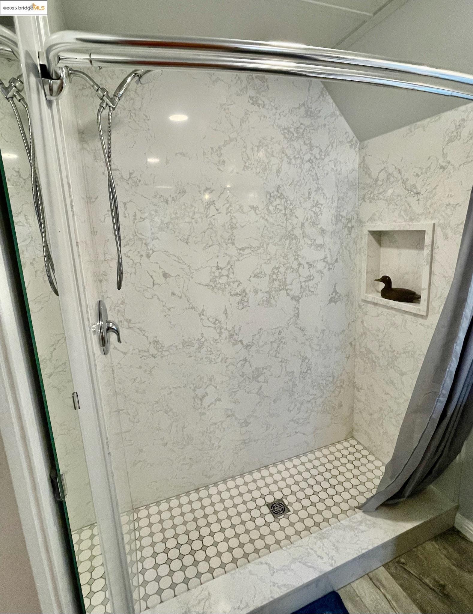 Detail Gallery Image 18 of 30 For 340 Lakeshore  Drive, Pinecrest,  CA 95364 - 2 Beds | 1 Baths