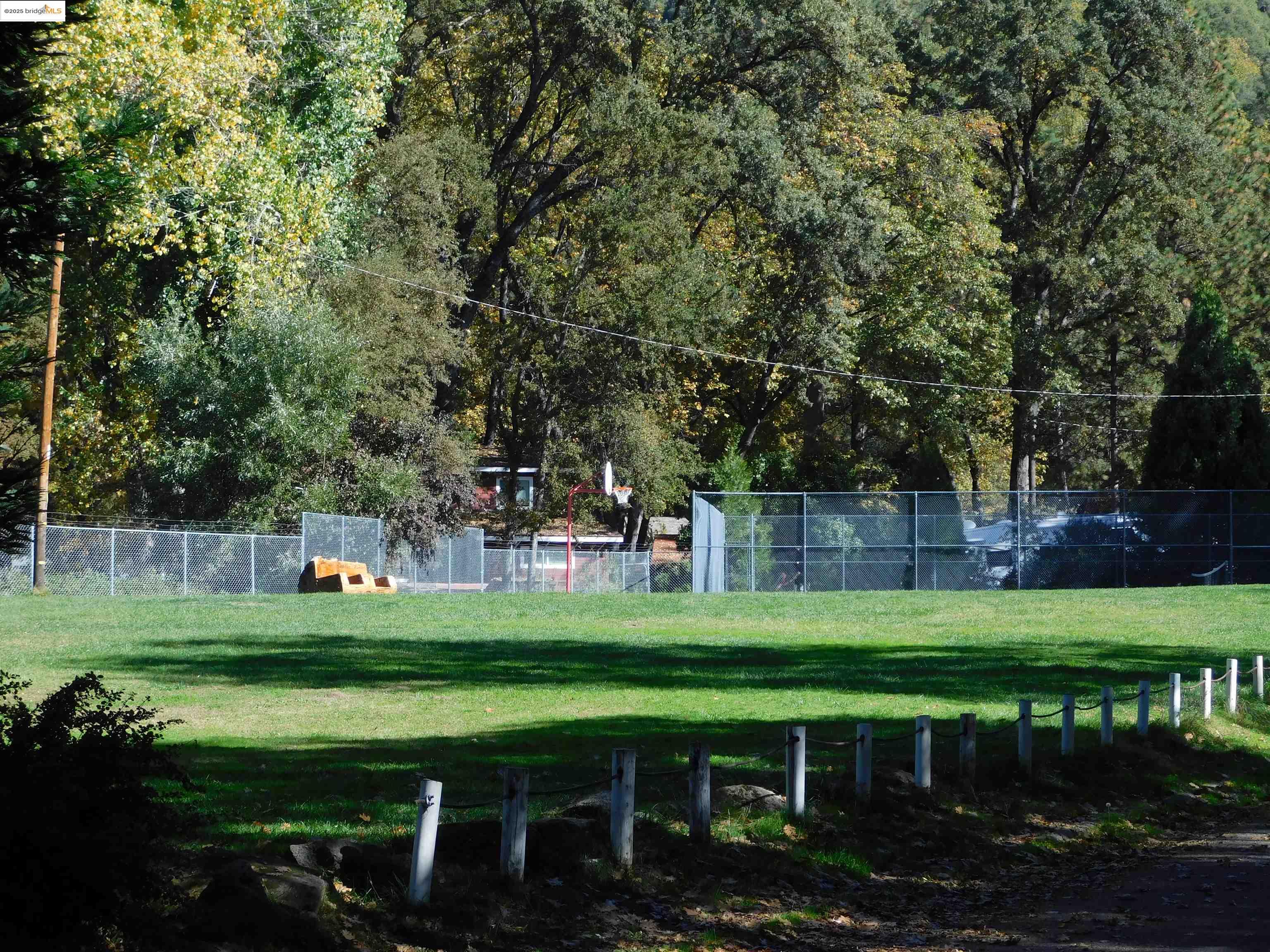 Detail Gallery Image 25 of 30 For 21546 Crystal Falls Dr., Sonora,  CA 95370-9160 - 3 Beds | 1/1 Baths