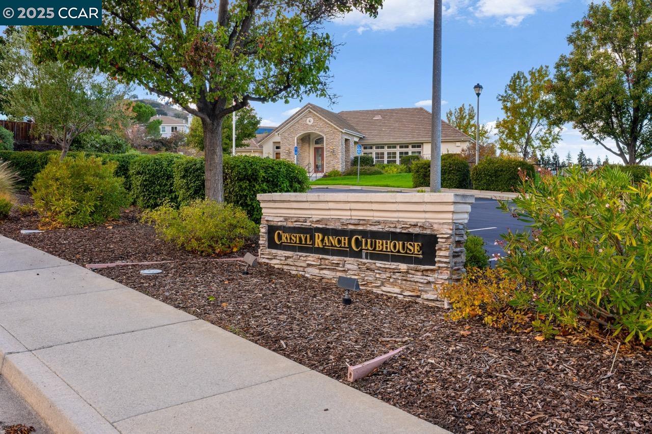 Detail Gallery Image 57 of 60 For 995 Rosehedge Ct, Concord,  CA 94521 - 5 Beds | 3/1 Baths