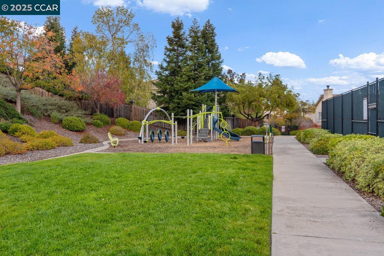 Detail Gallery Image 60 of 60 For 995 Rosehedge Ct, Concord,  CA 94521 - 5 Beds | 3/1 Baths